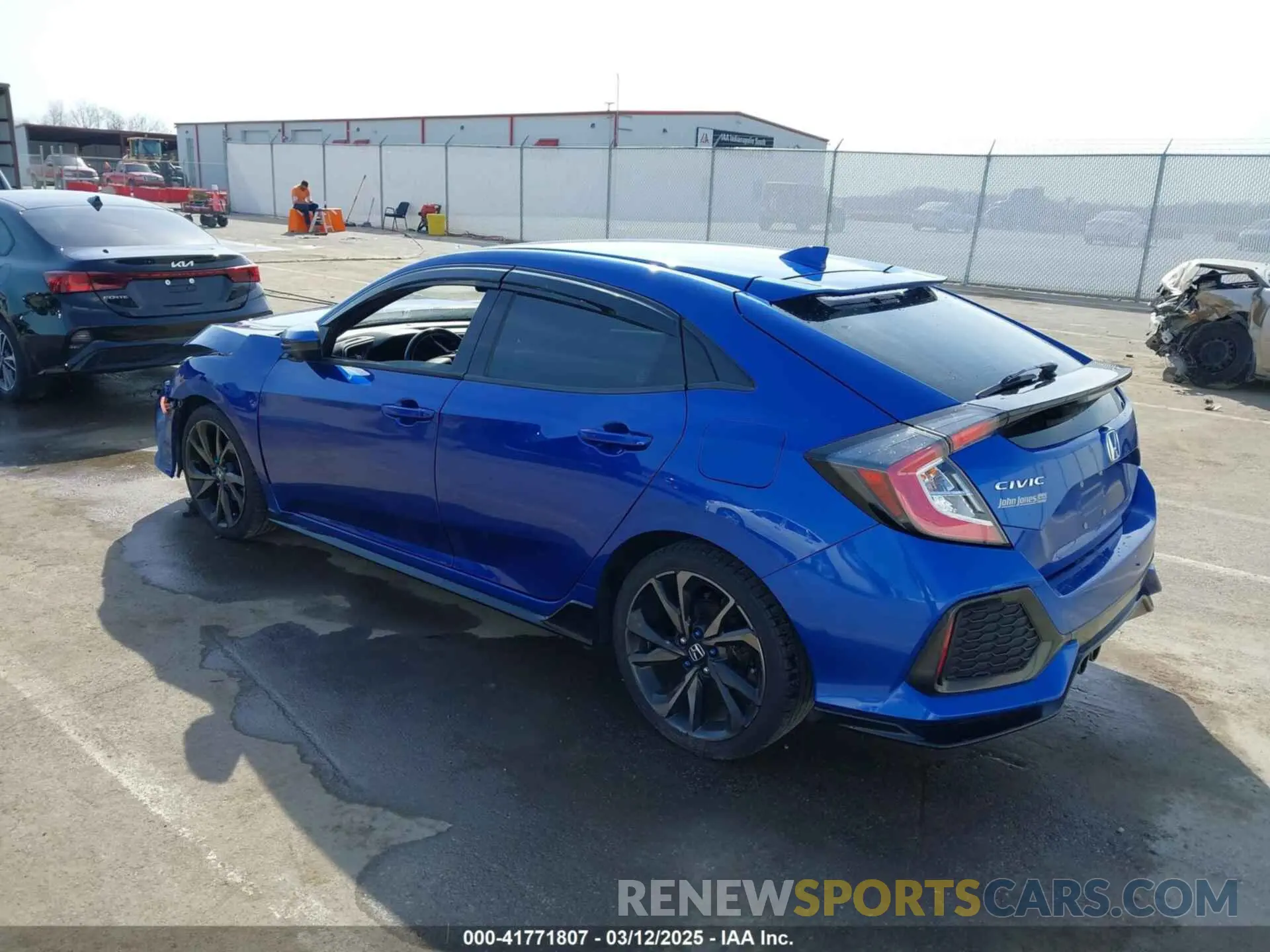 3 fotografías del automóvil dañado SHHFK7H44KU209751 HONDA CIVIC 2019