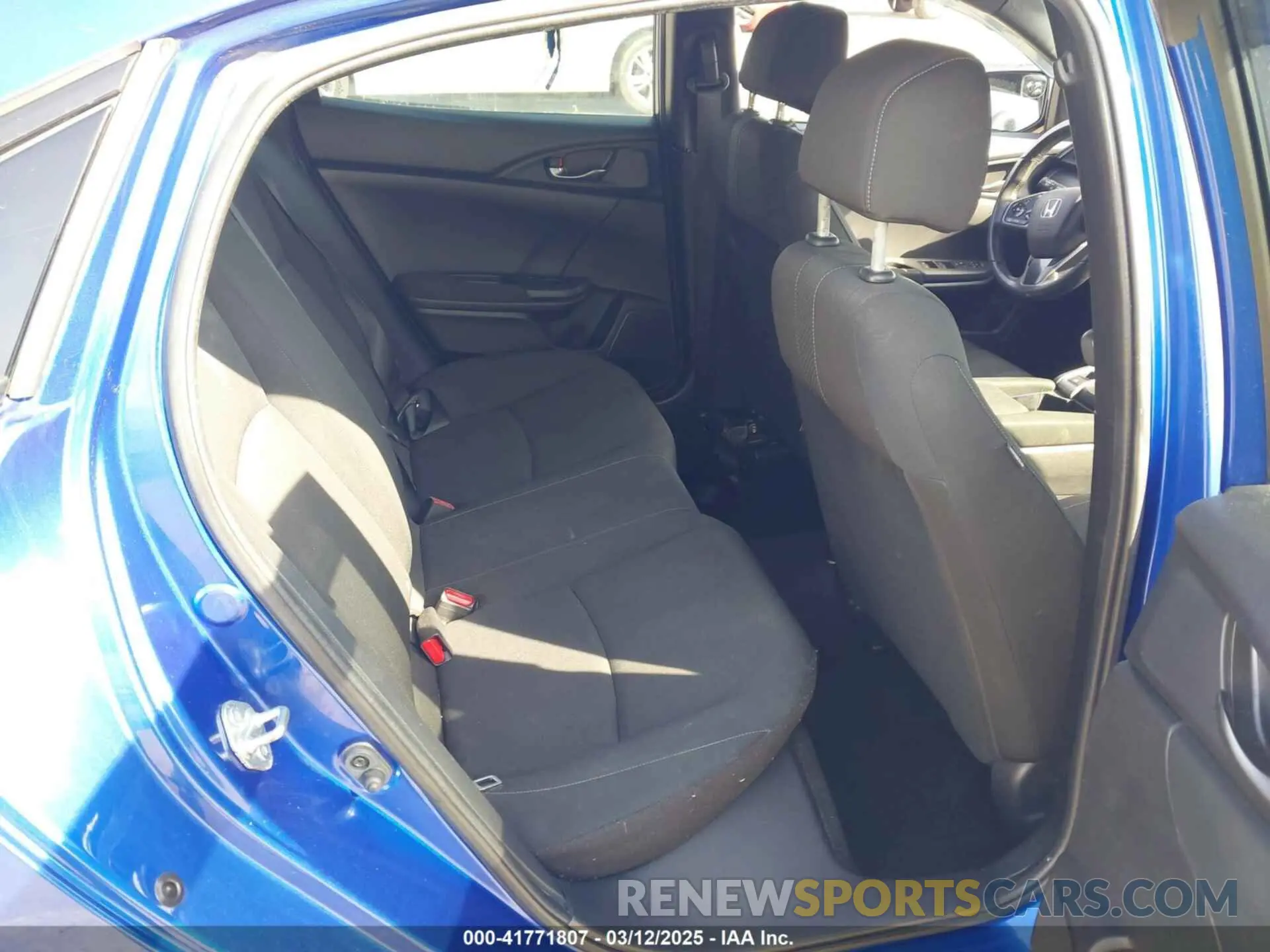 8 fotografías del automóvil dañado SHHFK7H44KU209751 HONDA CIVIC 2019