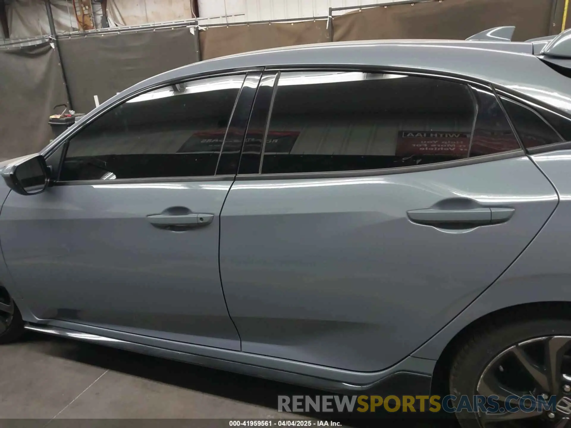 14 fotografías del automóvil dañado SHHFK7H44KU227120 HONDA CIVIC 2019