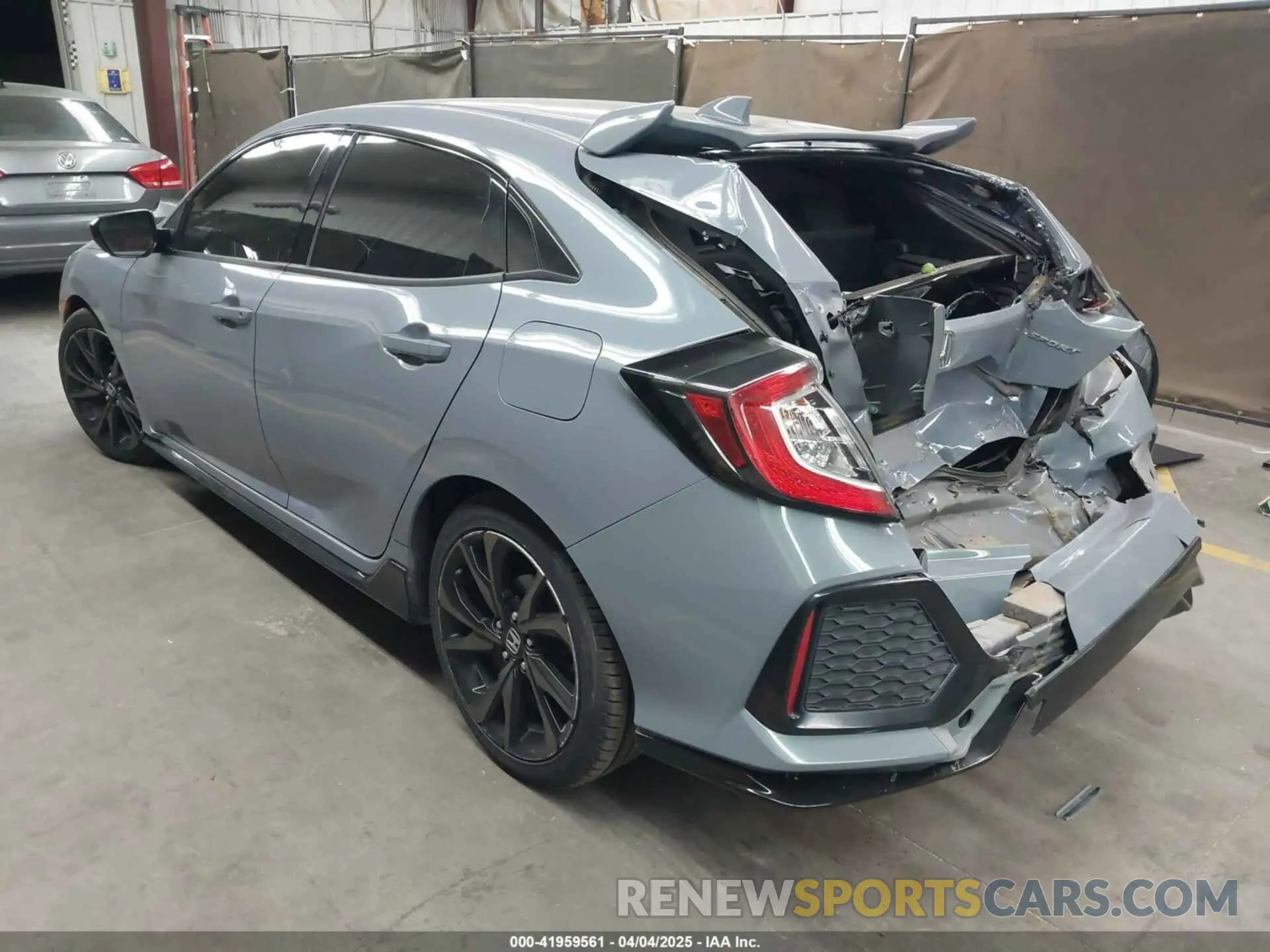 3 fotografías del automóvil dañado SHHFK7H44KU227120 HONDA CIVIC 2019