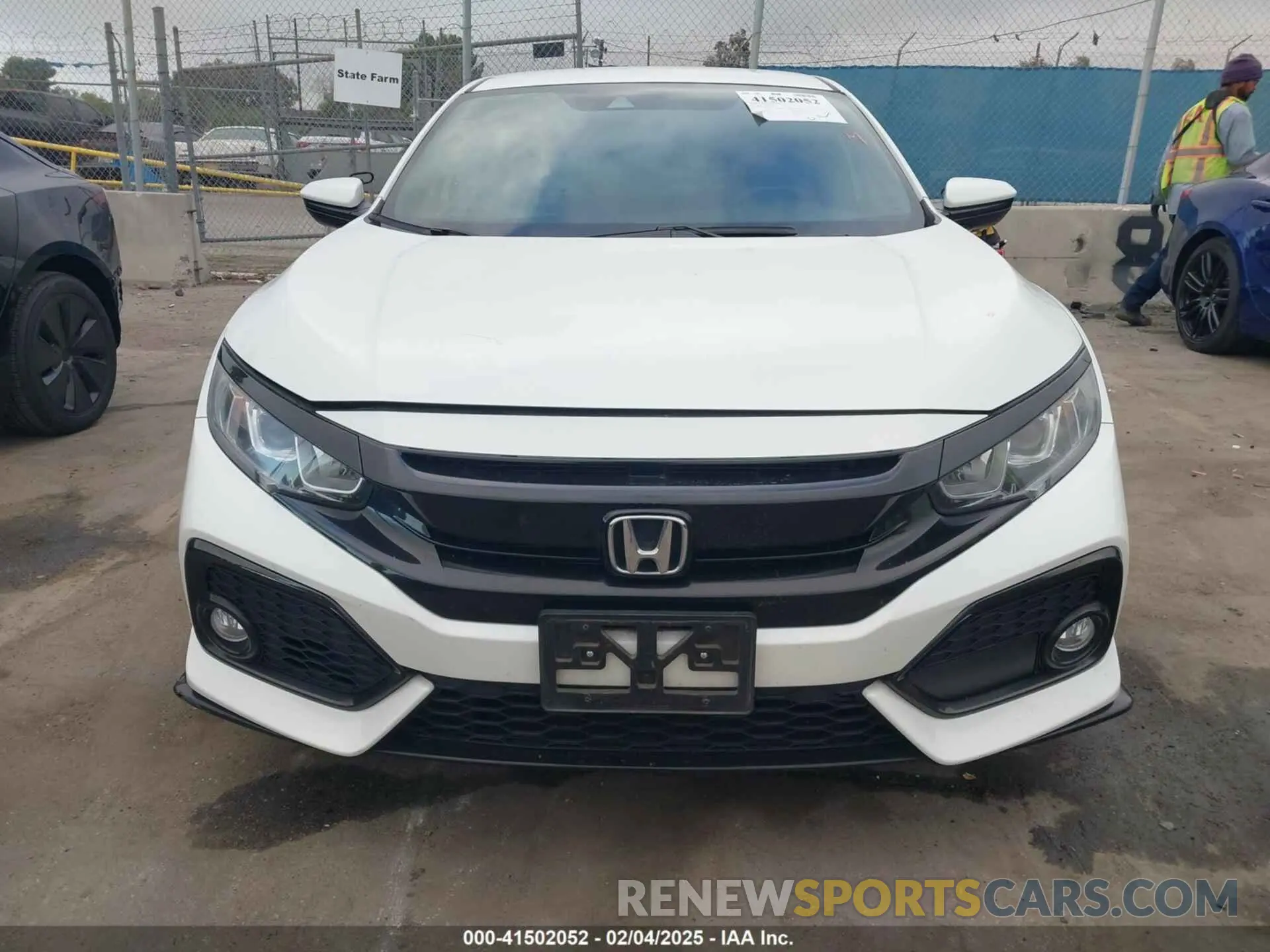 12 fotografías del automóvil dañado SHHFK7H44KU411991 HONDA CIVIC 2019