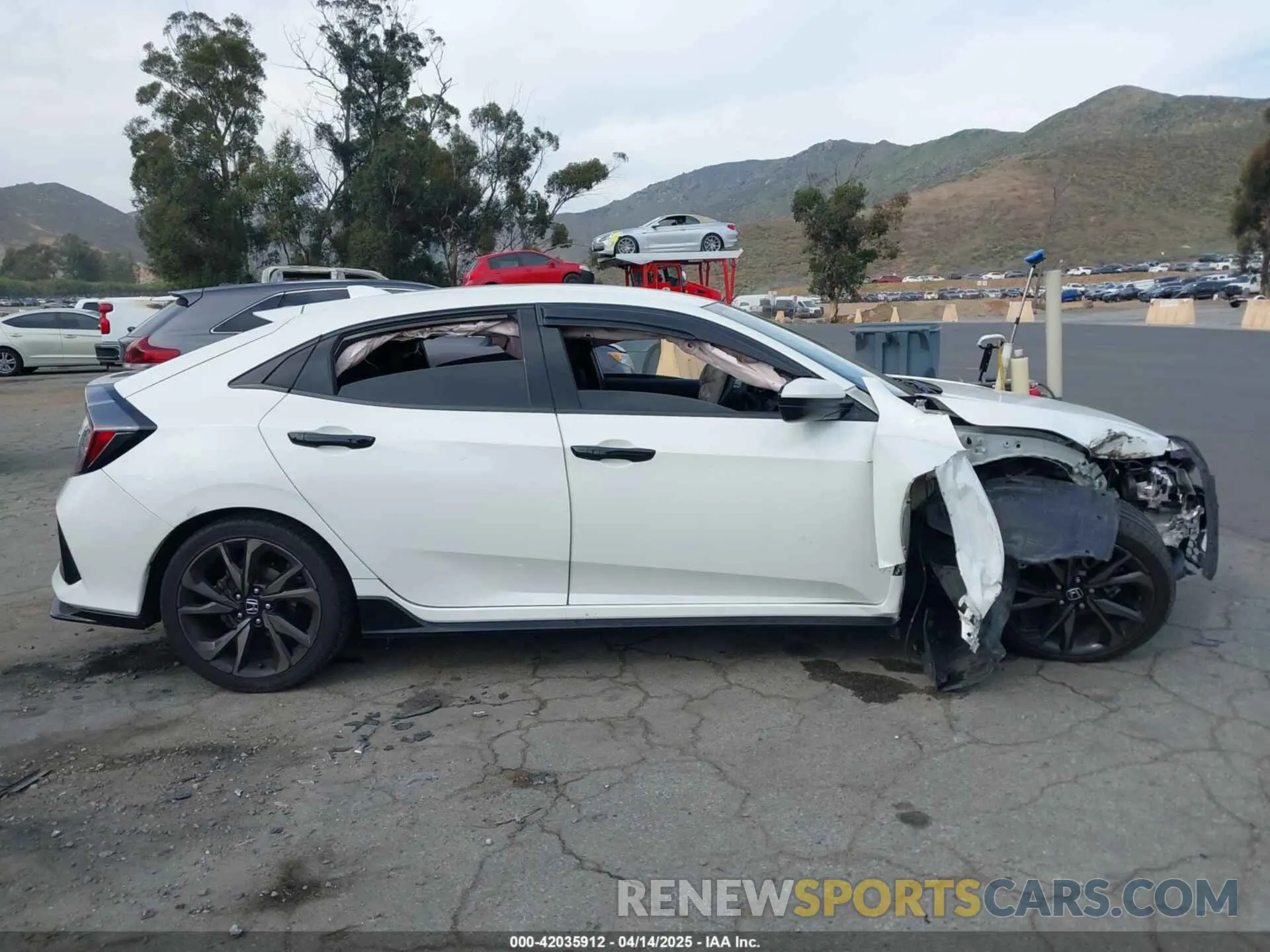 12 fotografías del automóvil dañado SHHFK7H45KU406167 HONDA CIVIC 2019