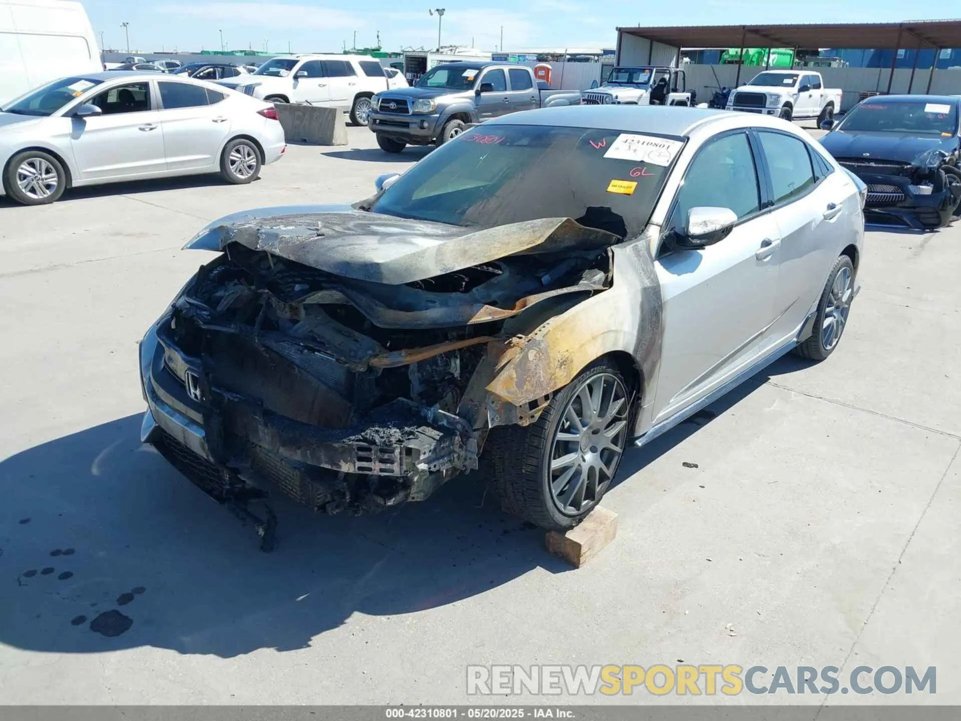 2 fotografías del automóvil dañado SHHFK7H49KU205551 HONDA CIVIC 2019
