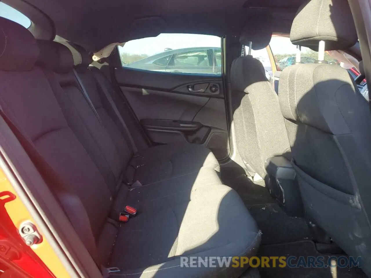 10 fotografías del automóvil dañado SHHFK7H61KU418575 HONDA CIVIC 2019