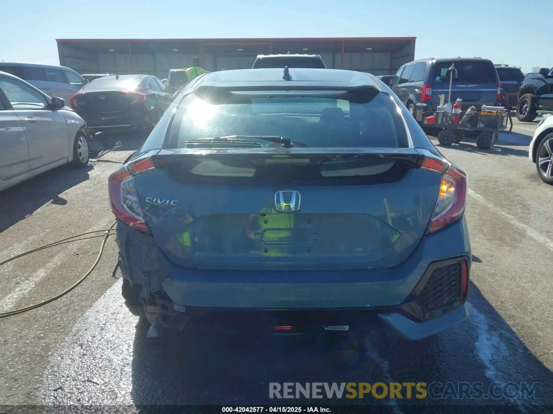 16 fotografías del automóvil dañado SHHFK7H63KU423647 HONDA CIVIC 2019