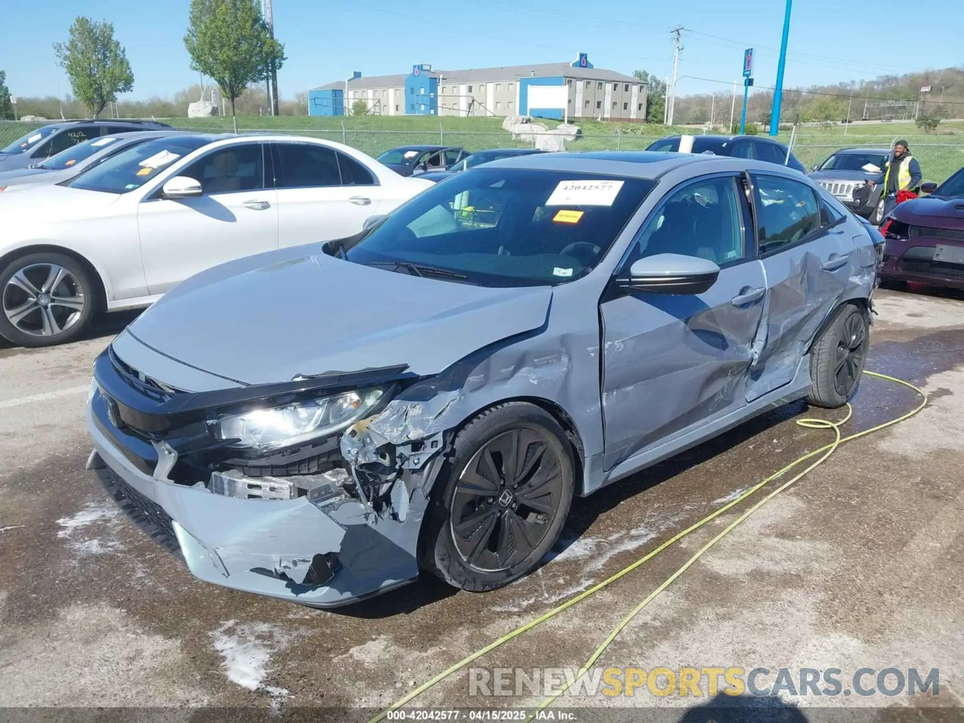 2 fotografías del automóvil dañado SHHFK7H63KU423647 HONDA CIVIC 2019