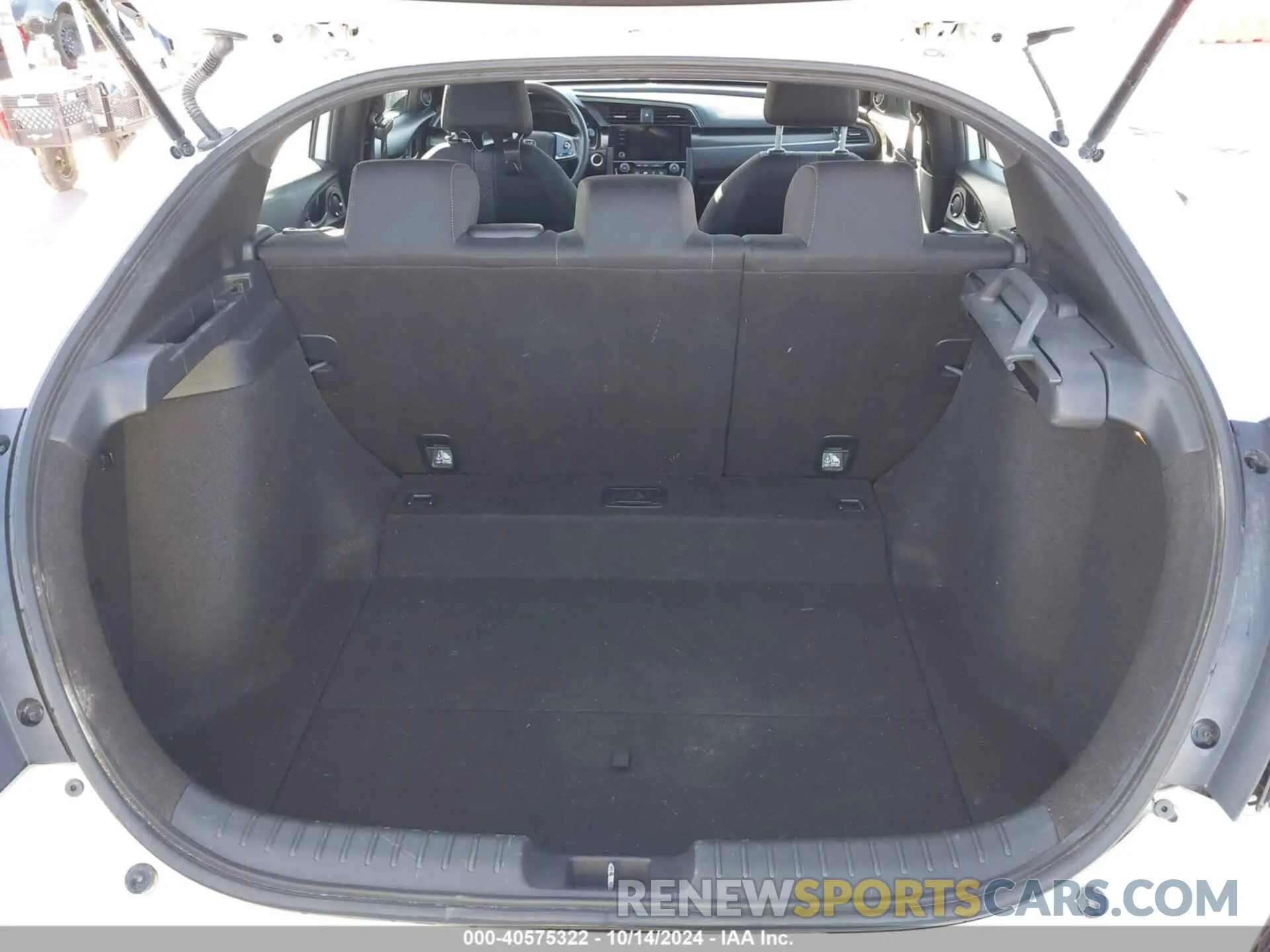 17 fotografías del automóvil dañado SHHFK7H65KU215902 HONDA CIVIC 2019