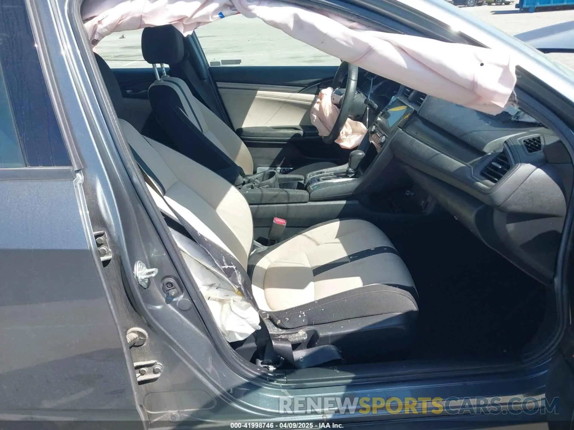 5 fotografías del automóvil dañado SHHFK7H67KU402316 HONDA CIVIC 2019