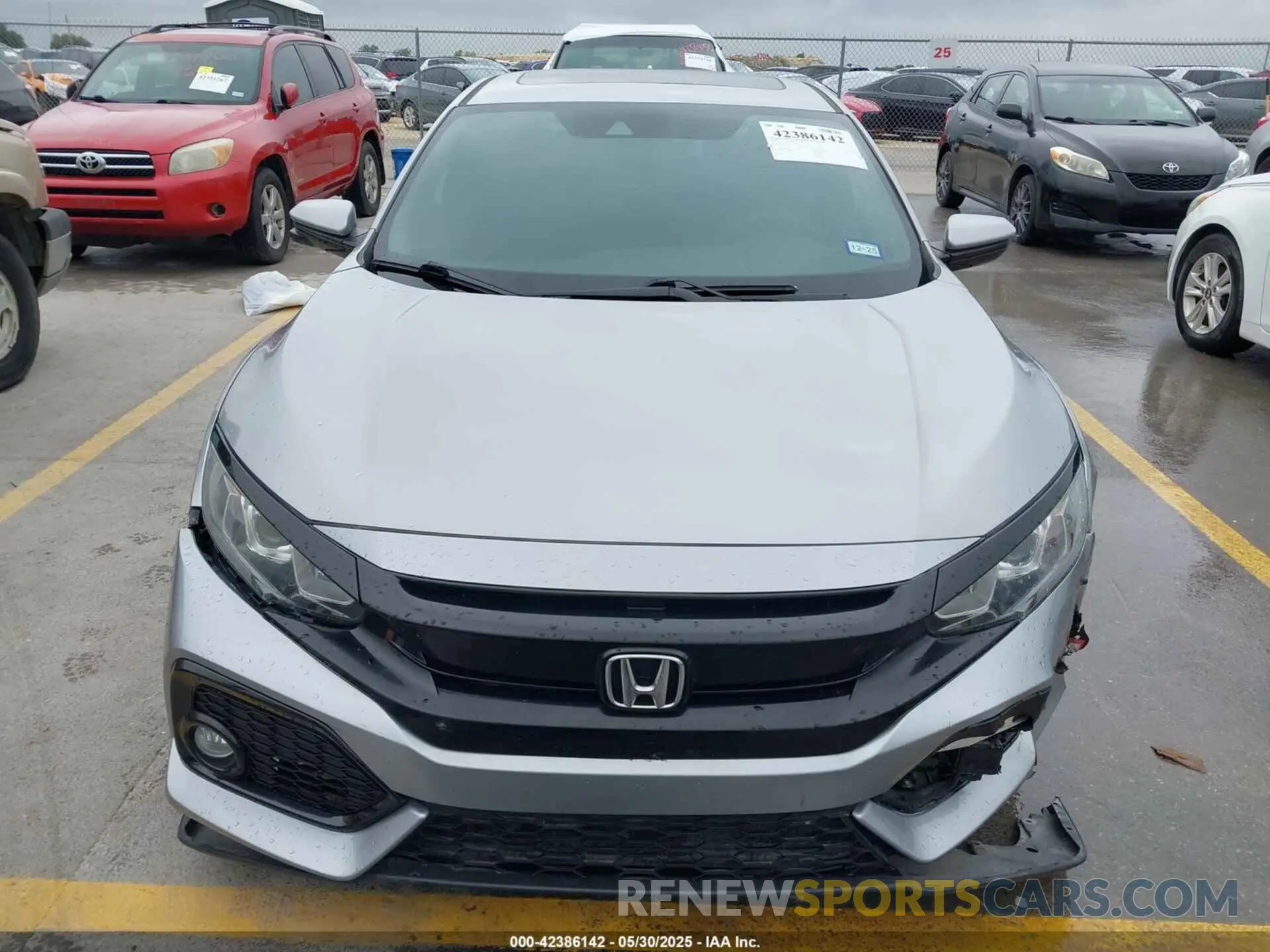 12 fotografías del automóvil dañado SHHFK7H68KU227882 HONDA CIVIC 2019
