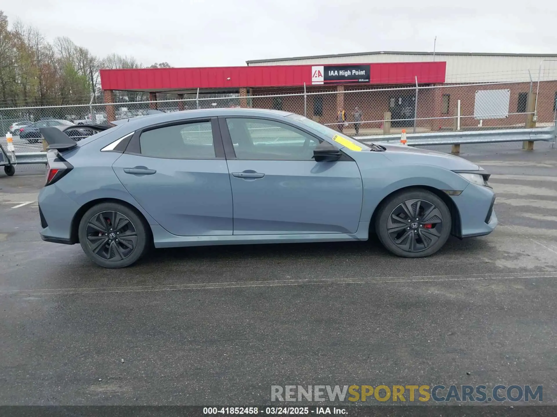 14 fotografías del automóvil dañado SHHFK7H69KU220049 HONDA CIVIC 2019