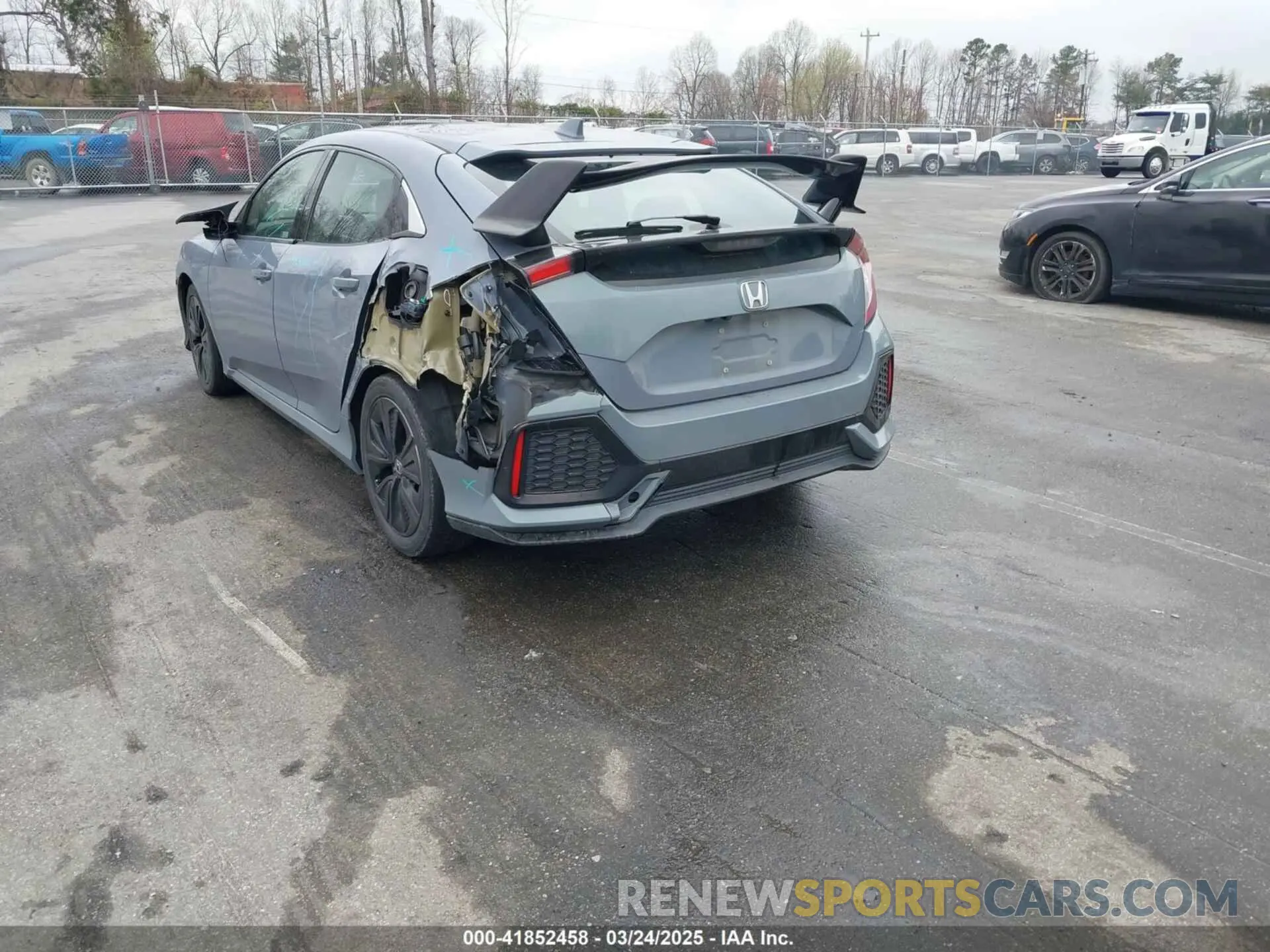 3 fotografías del automóvil dañado SHHFK7H69KU220049 HONDA CIVIC 2019