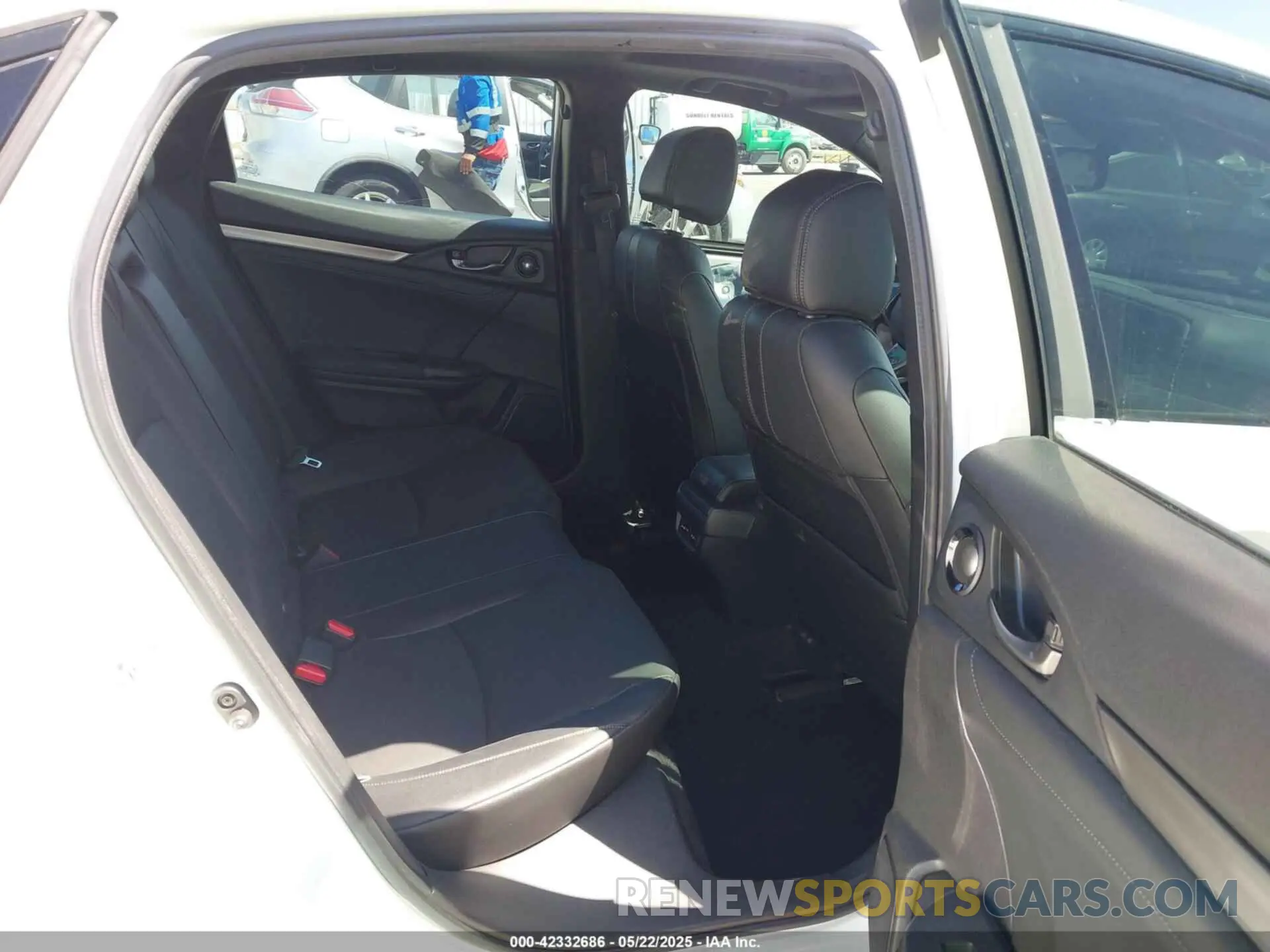 8 fotografías del automóvil dañado SHHFK7H93KU404445 HONDA CIVIC 2019