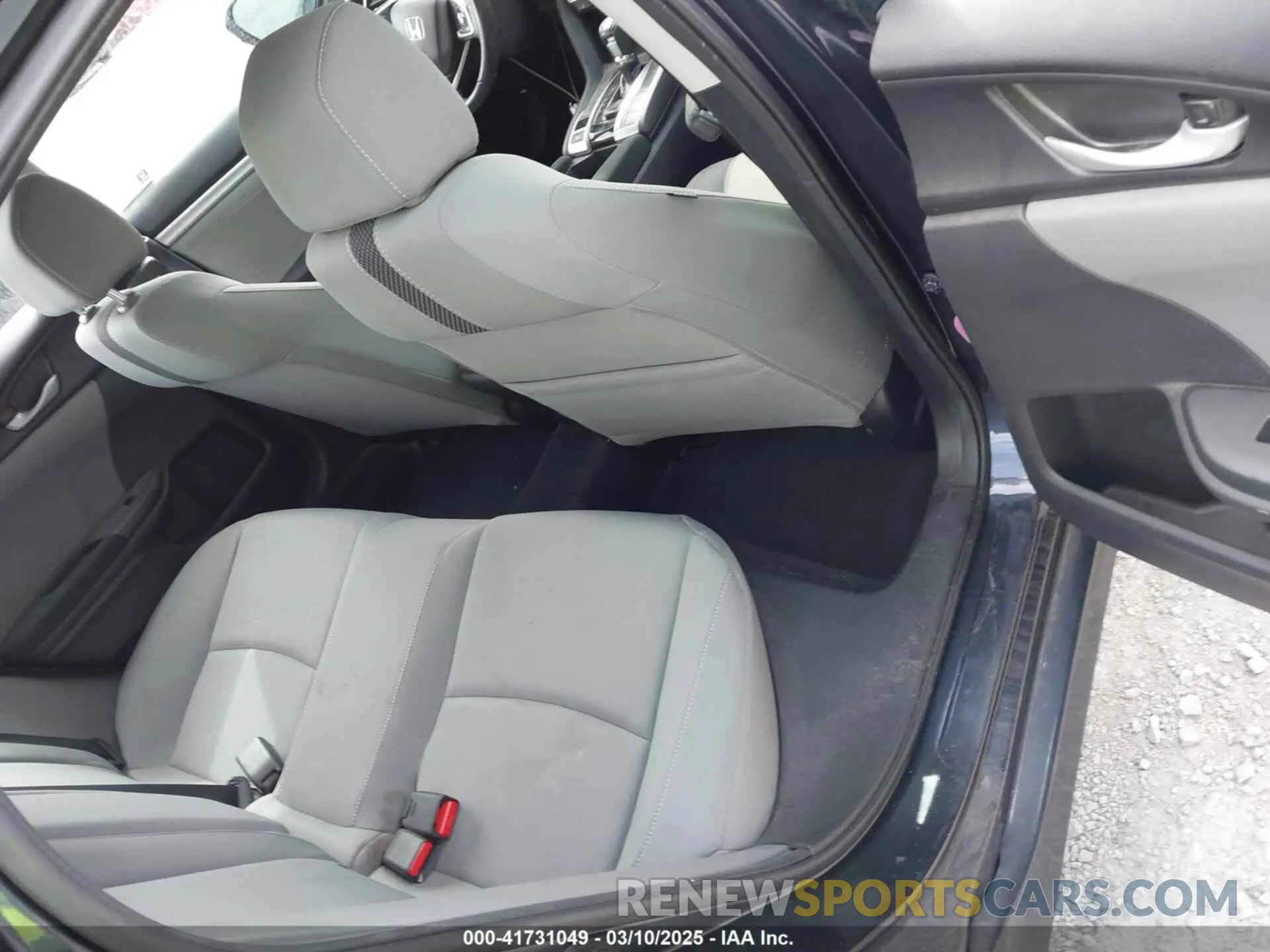 8 fotografías del automóvil dañado 19XFC1F30LE022357 HONDA CIVIC 2020