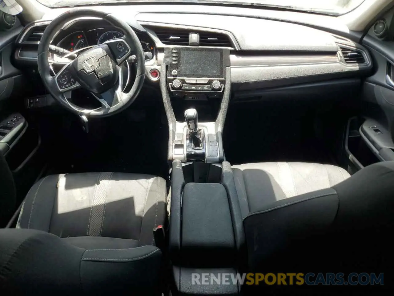 8 fotografías del automóvil dañado 19XFC1F30LE205421 HONDA CIVIC 2020