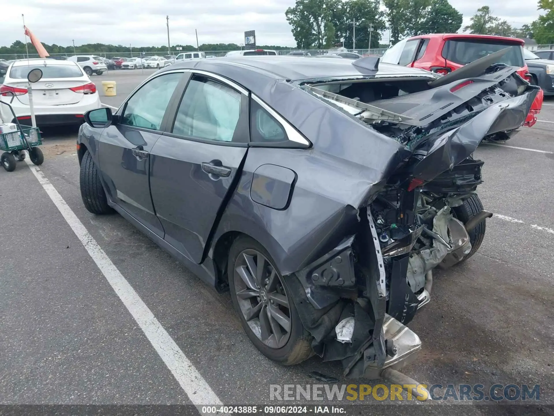 3 fotografías del automóvil dañado 19XFC1F30LE214457 HONDA CIVIC 2020