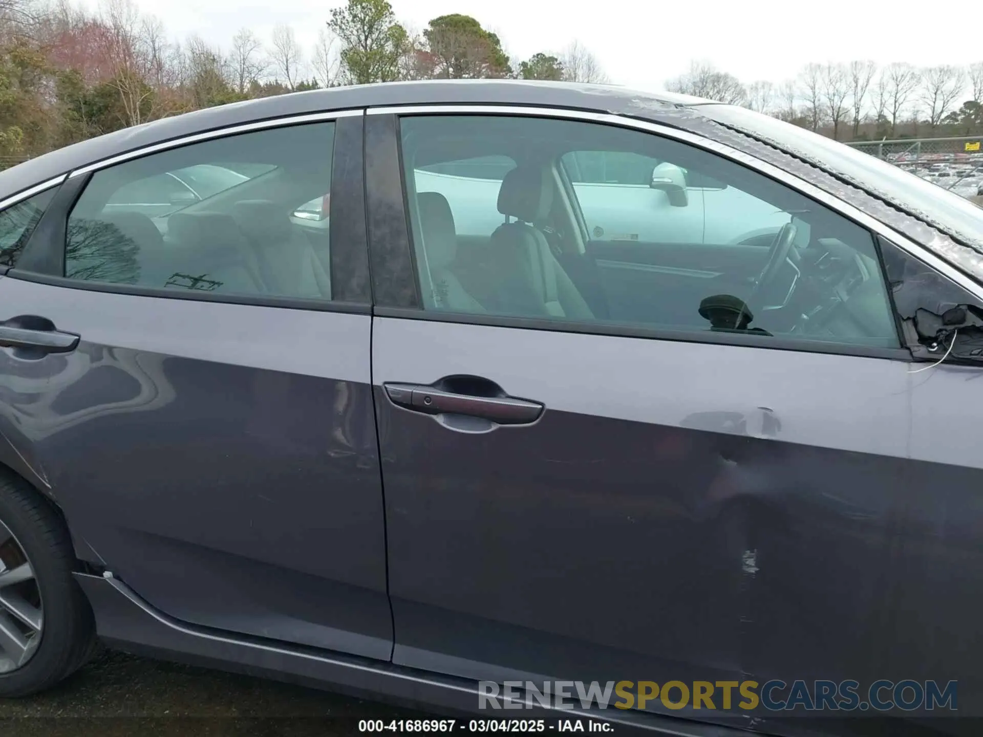 13 fotografías del automóvil dañado 19XFC1F31LE022755 HONDA CIVIC 2020