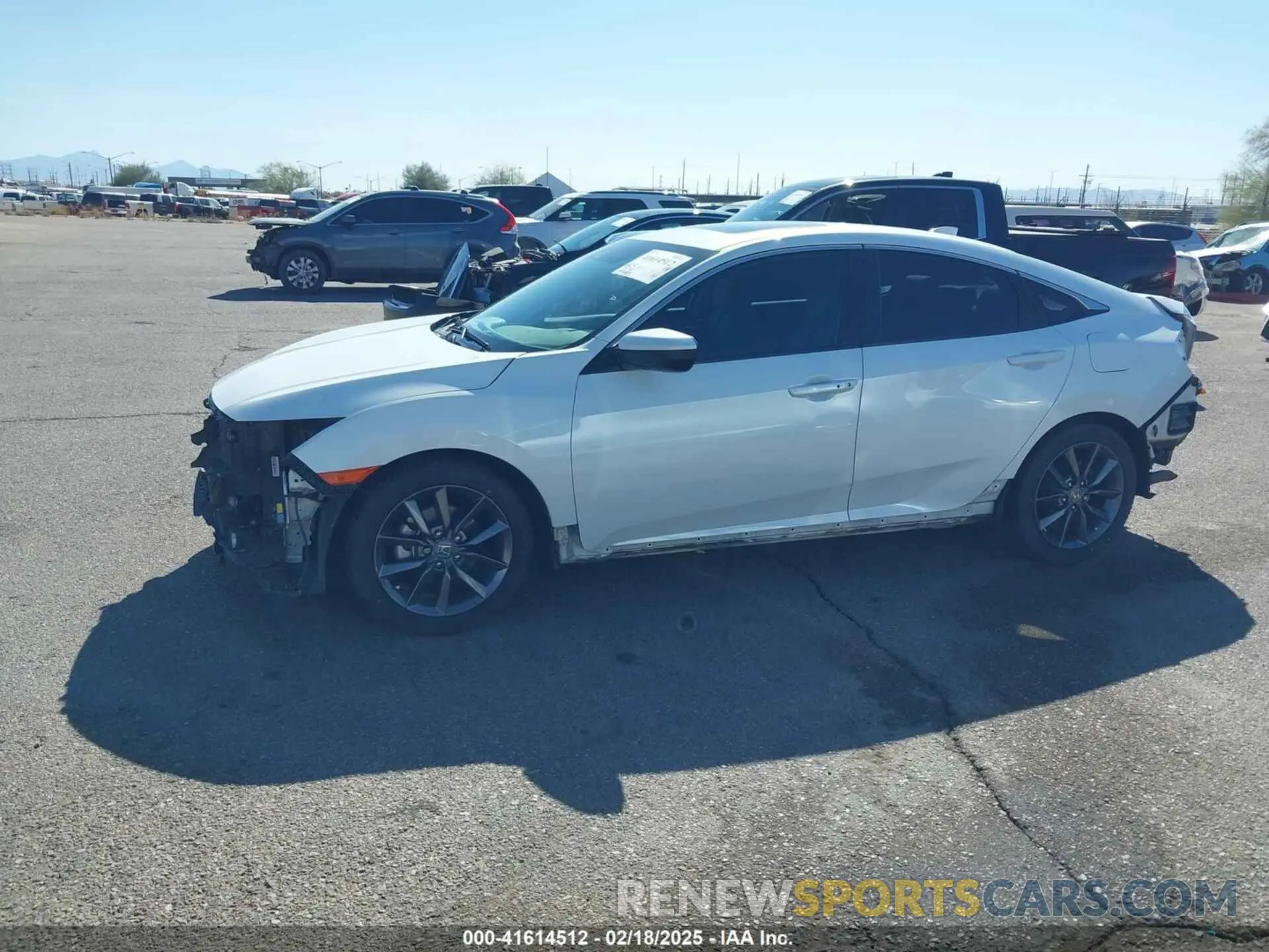 15 fotografías del automóvil dañado 19XFC1F32LE013823 HONDA CIVIC 2020