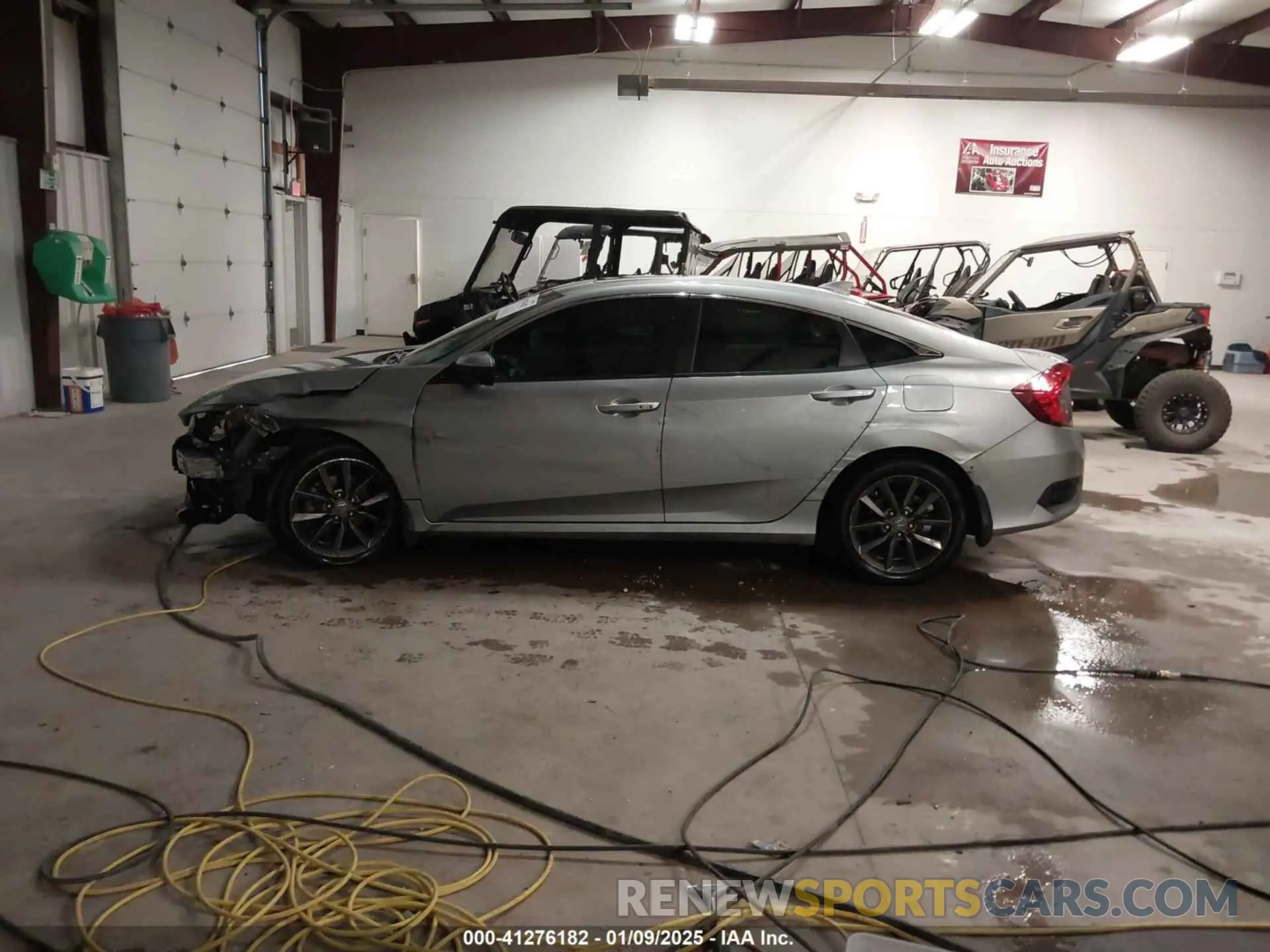 14 fotografías del automóvil dañado 19XFC1F32LE018522 HONDA CIVIC 2020