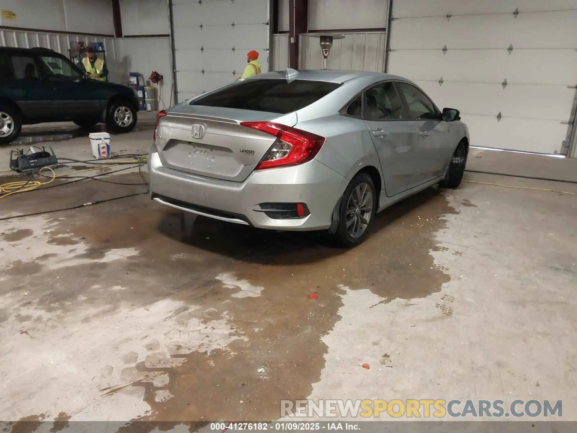 4 fotografías del automóvil dañado 19XFC1F32LE018522 HONDA CIVIC 2020