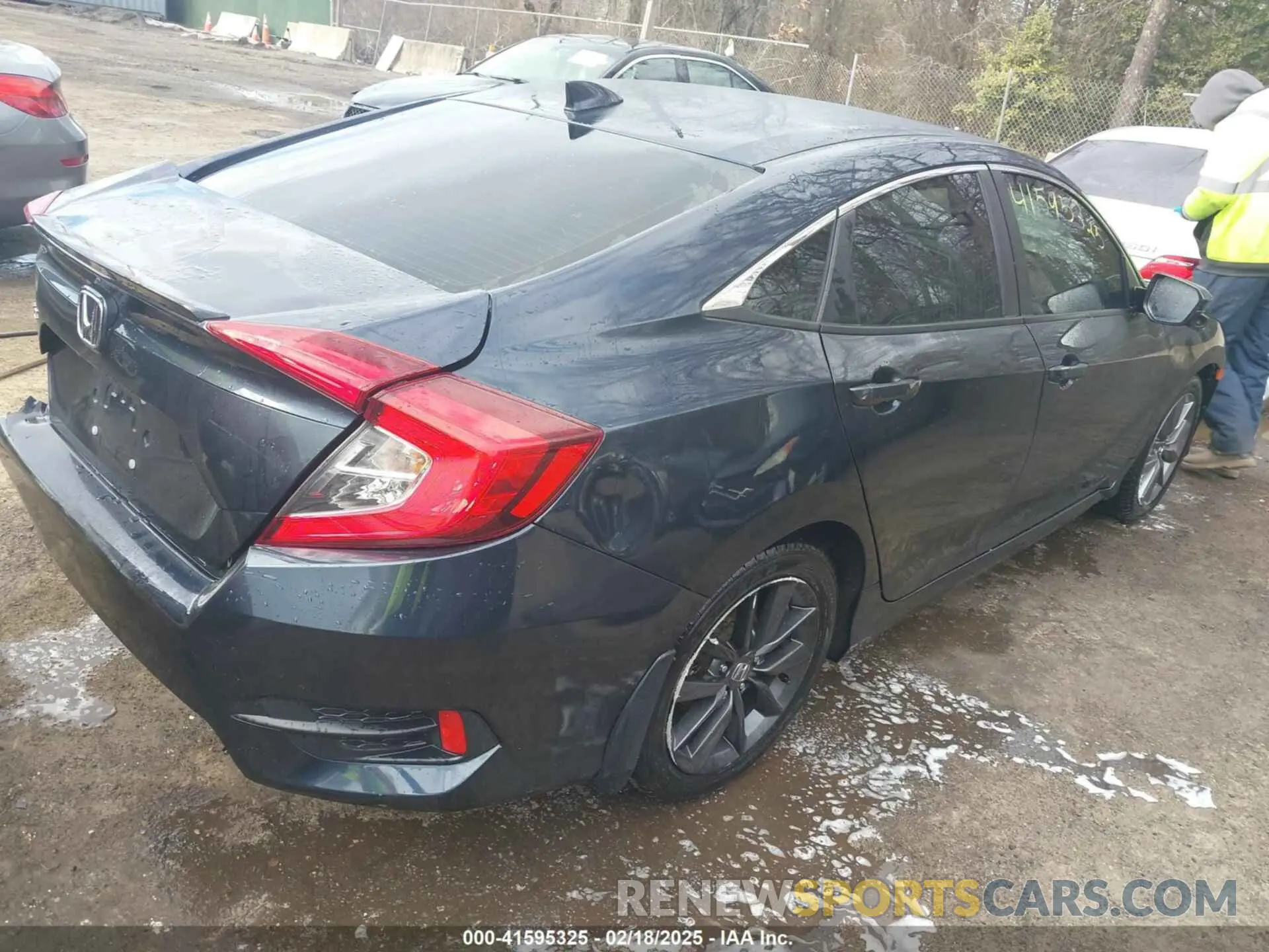 4 fotografías del automóvil dañado 19XFC1F32LE022909 HONDA CIVIC 2020