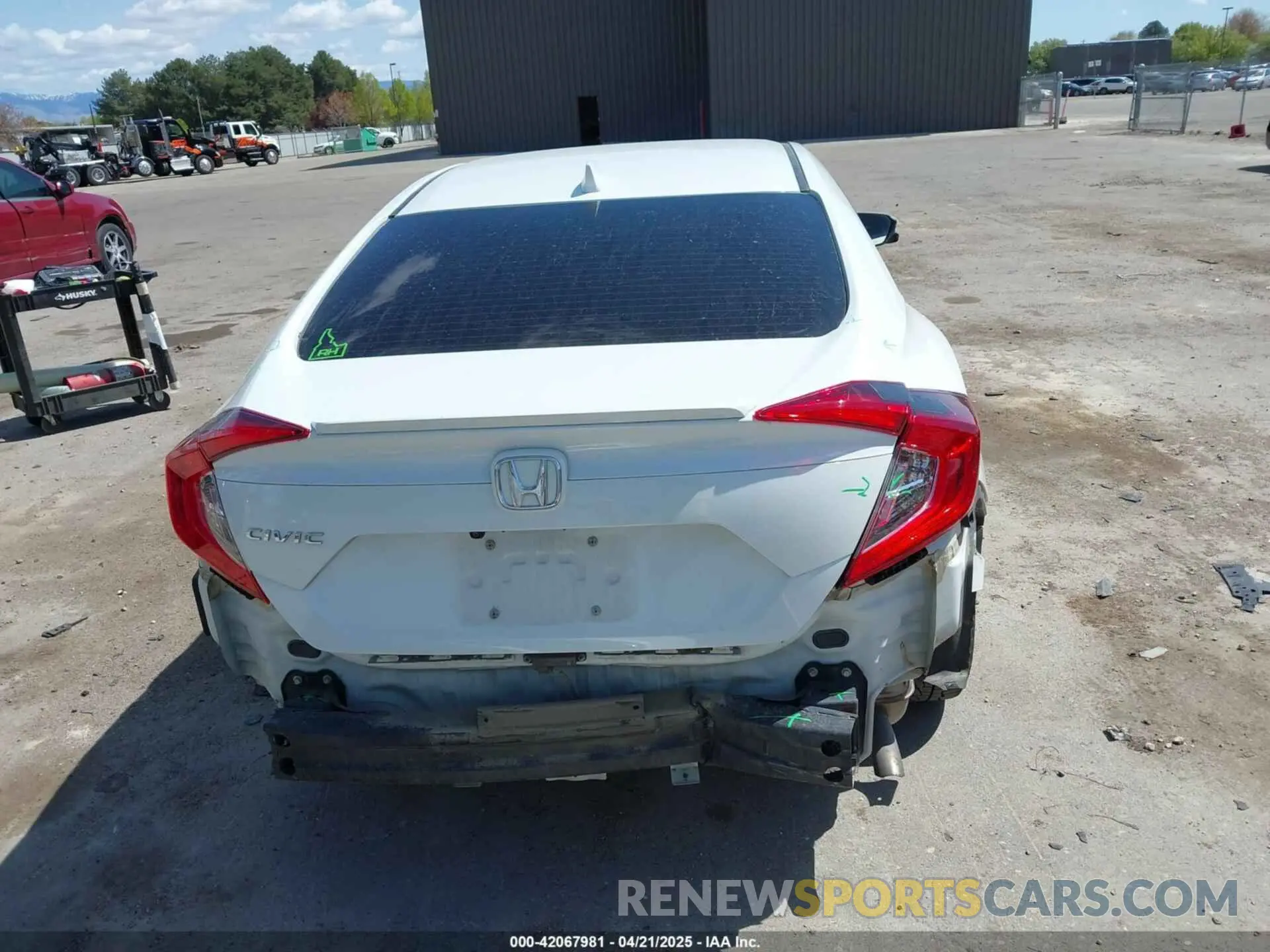 17 fotografías del automóvil dañado 19XFC1F33LE205820 HONDA CIVIC 2020