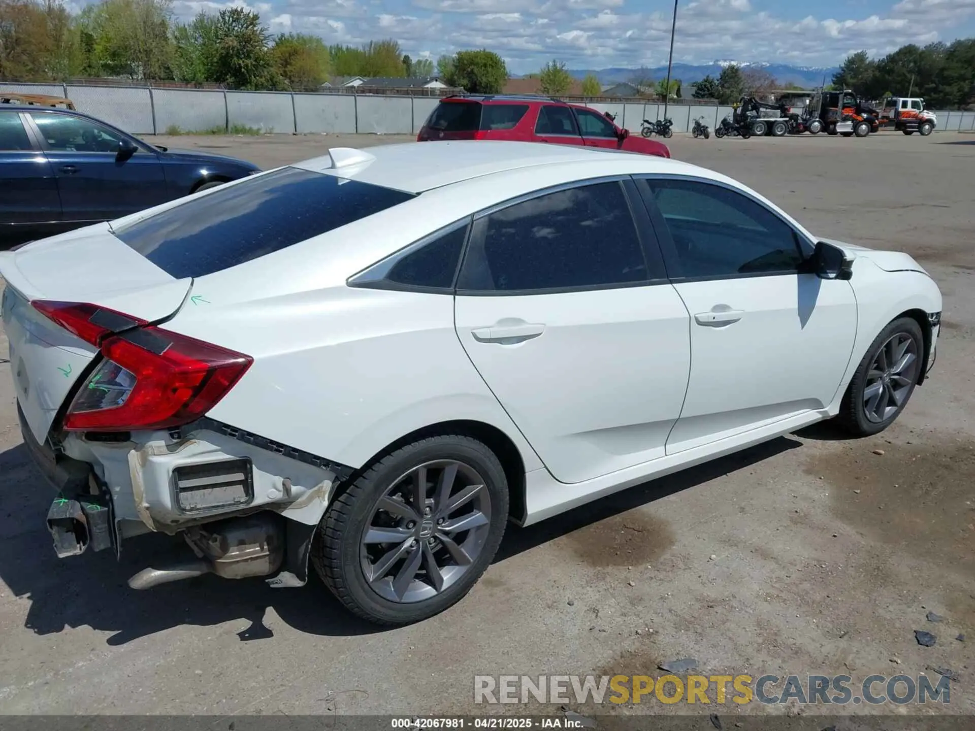 4 fotografías del automóvil dañado 19XFC1F33LE205820 HONDA CIVIC 2020