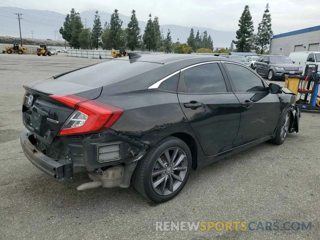 3 fotografías del automóvil dañado 19XFC1F33LE207731 HONDA CIVIC 2020