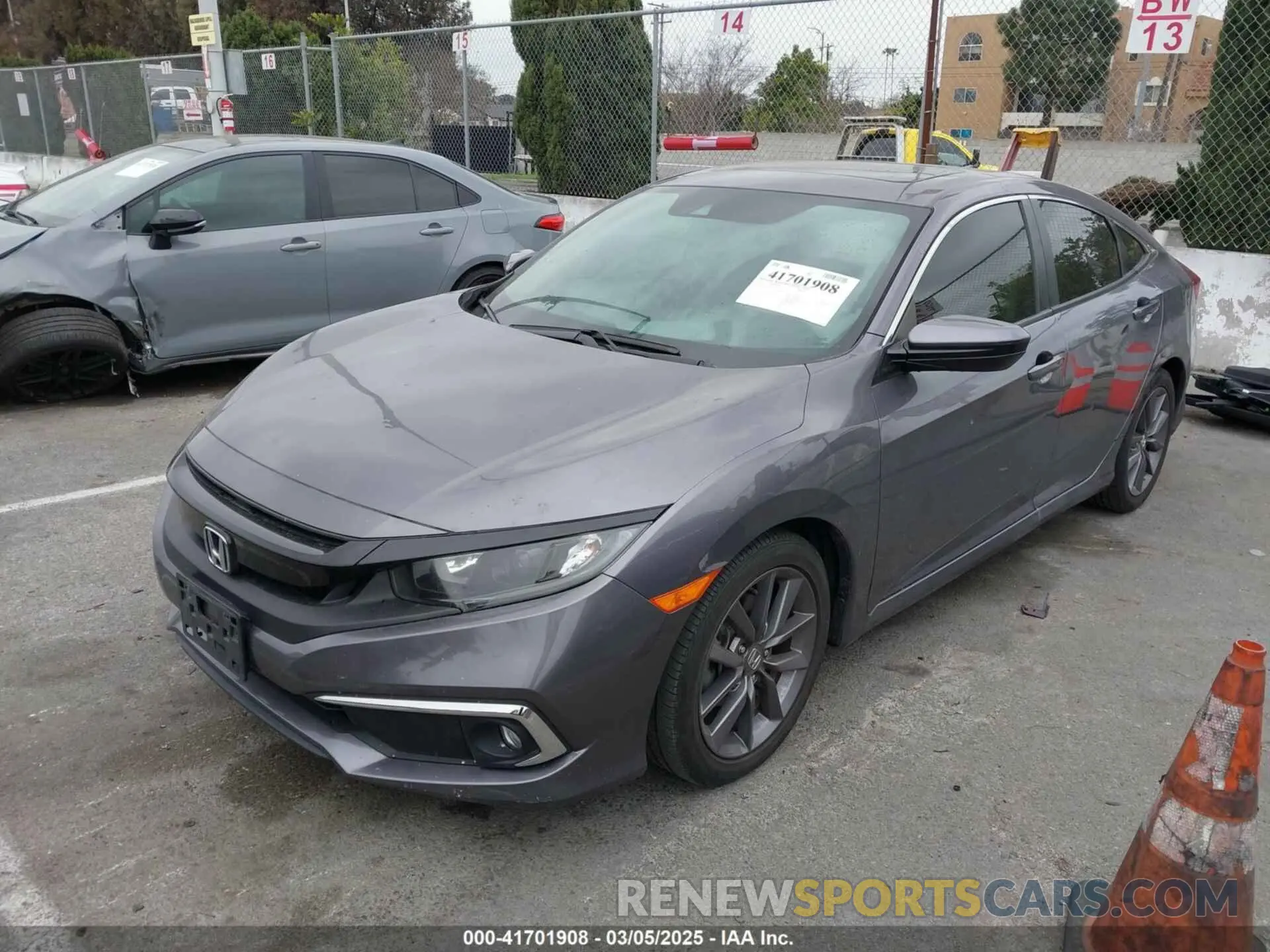 2 fotografías del automóvil dañado 19XFC1F33LE210354 HONDA CIVIC 2020