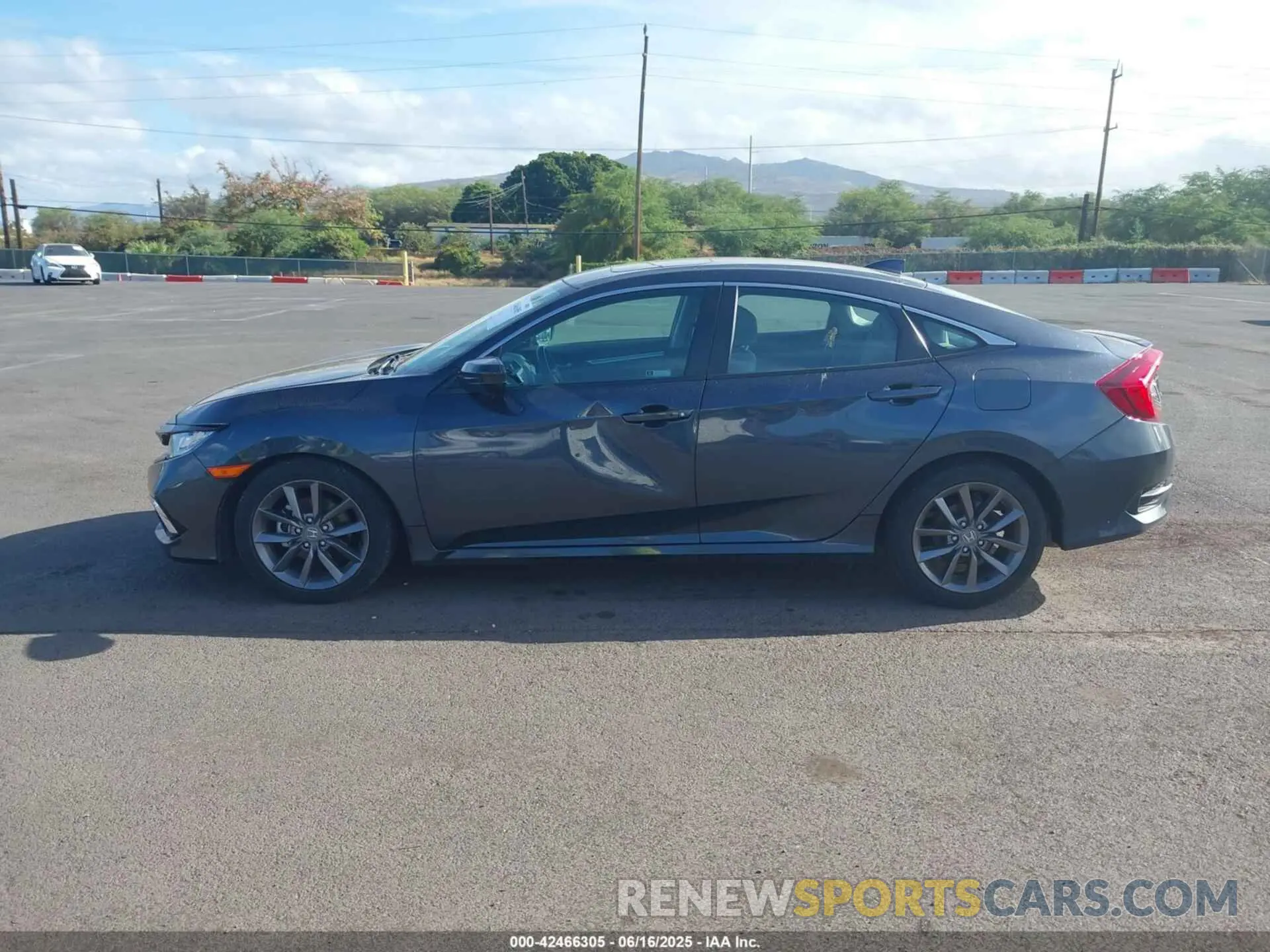 14 fotografías del automóvil dañado 19XFC1F34LE008249 HONDA CIVIC 2020