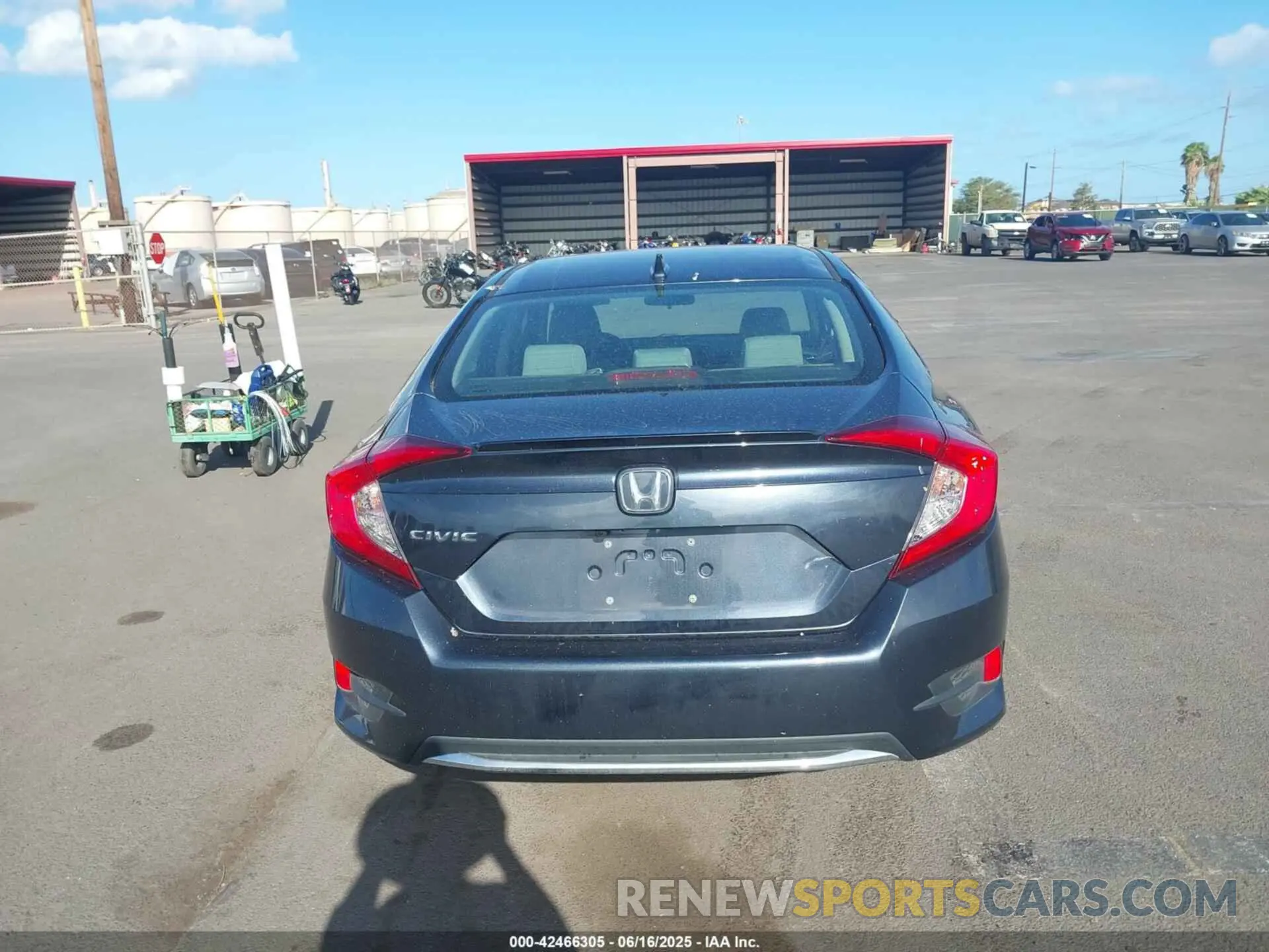 16 fotografías del automóvil dañado 19XFC1F34LE008249 HONDA CIVIC 2020