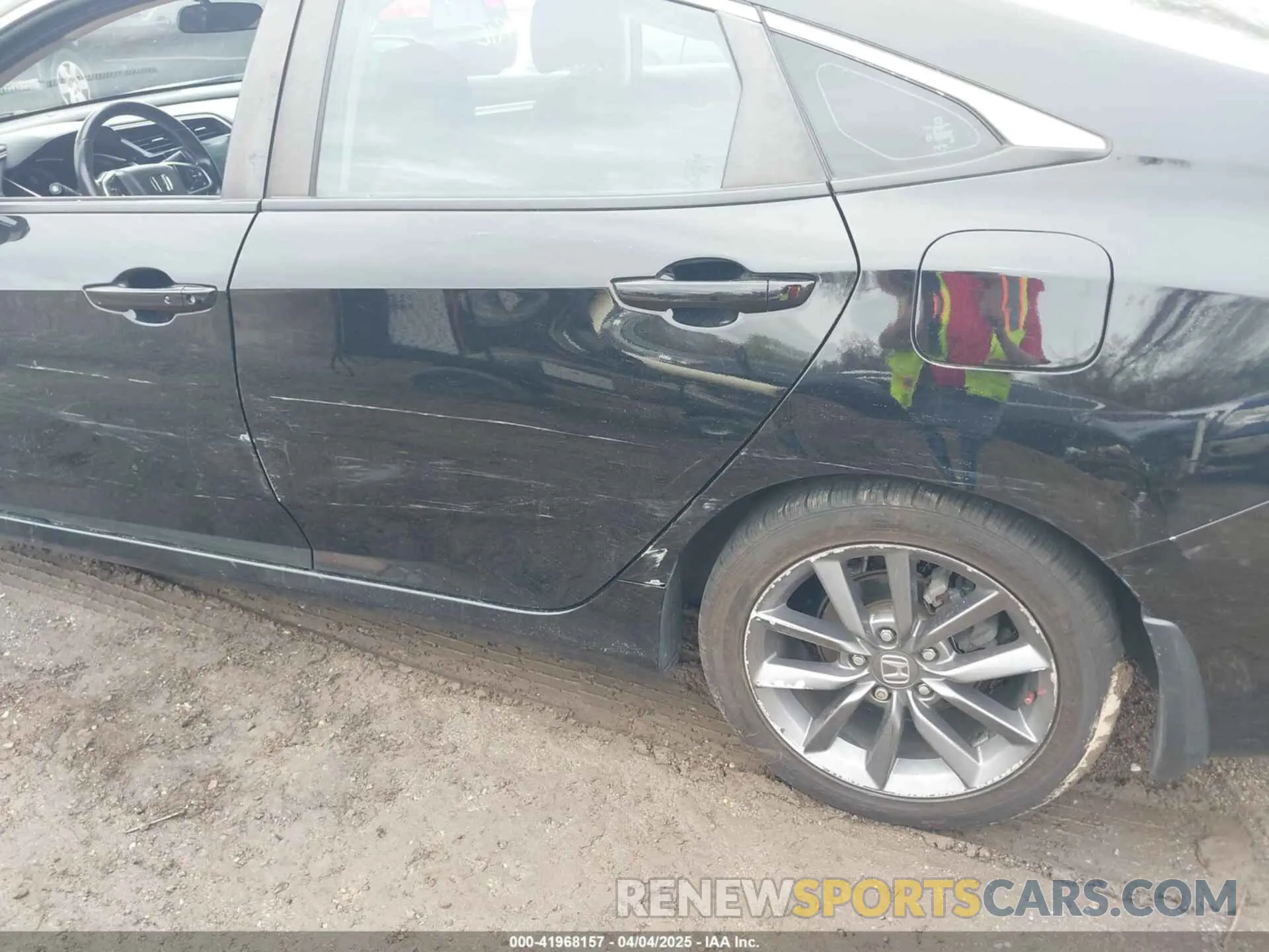 18 fotografías del automóvil dañado 19XFC1F36LE219033 HONDA CIVIC 2020