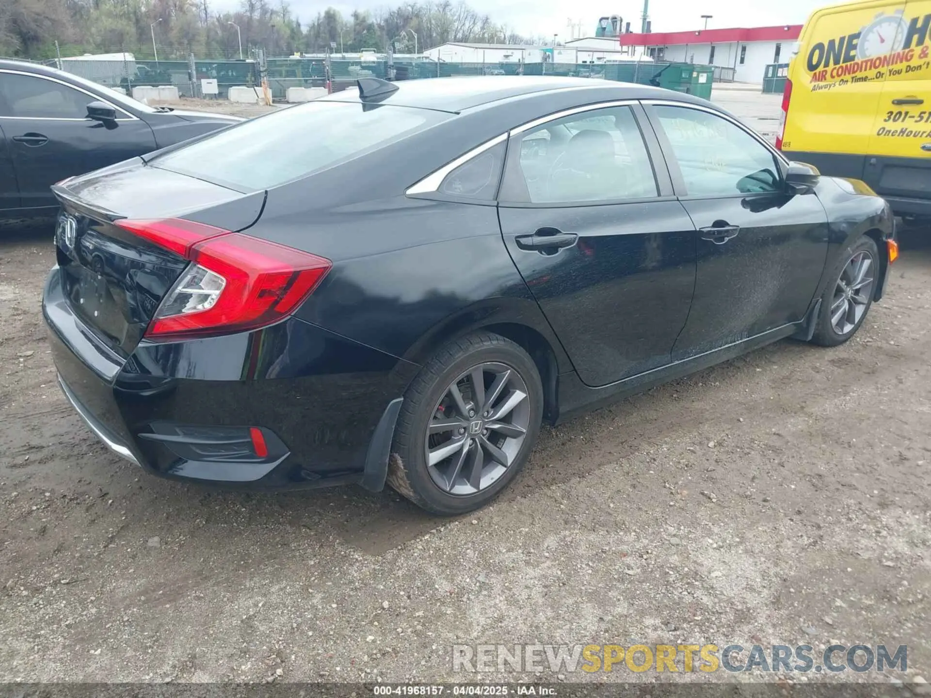 4 fotografías del automóvil dañado 19XFC1F36LE219033 HONDA CIVIC 2020