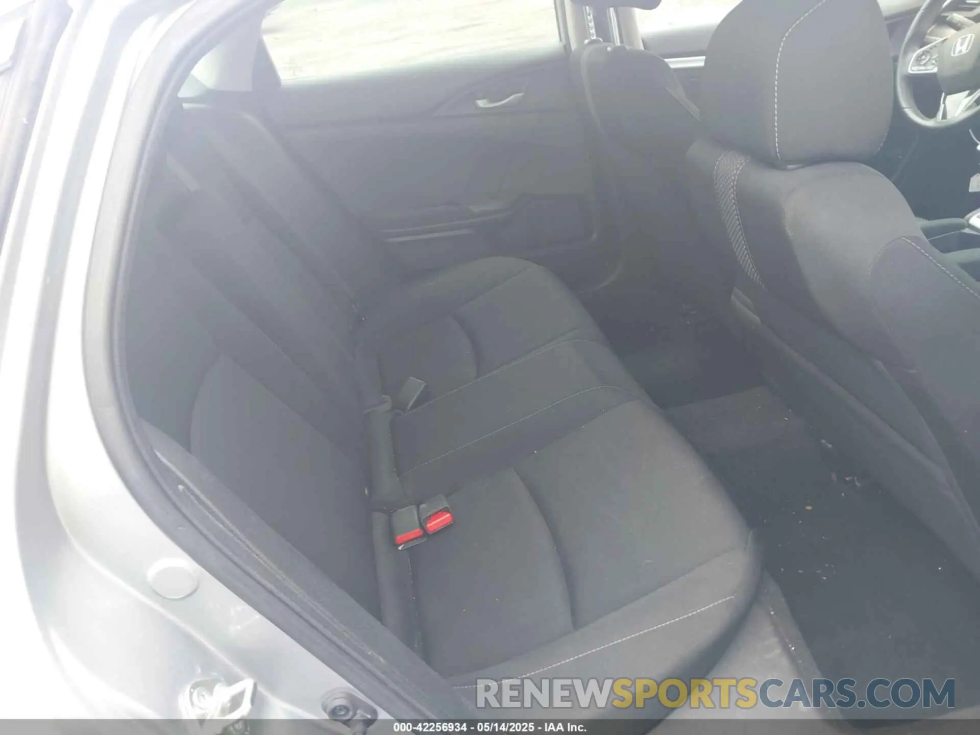 8 fotografías del automóvil dañado 19XFC1F37LE010982 HONDA CIVIC 2020