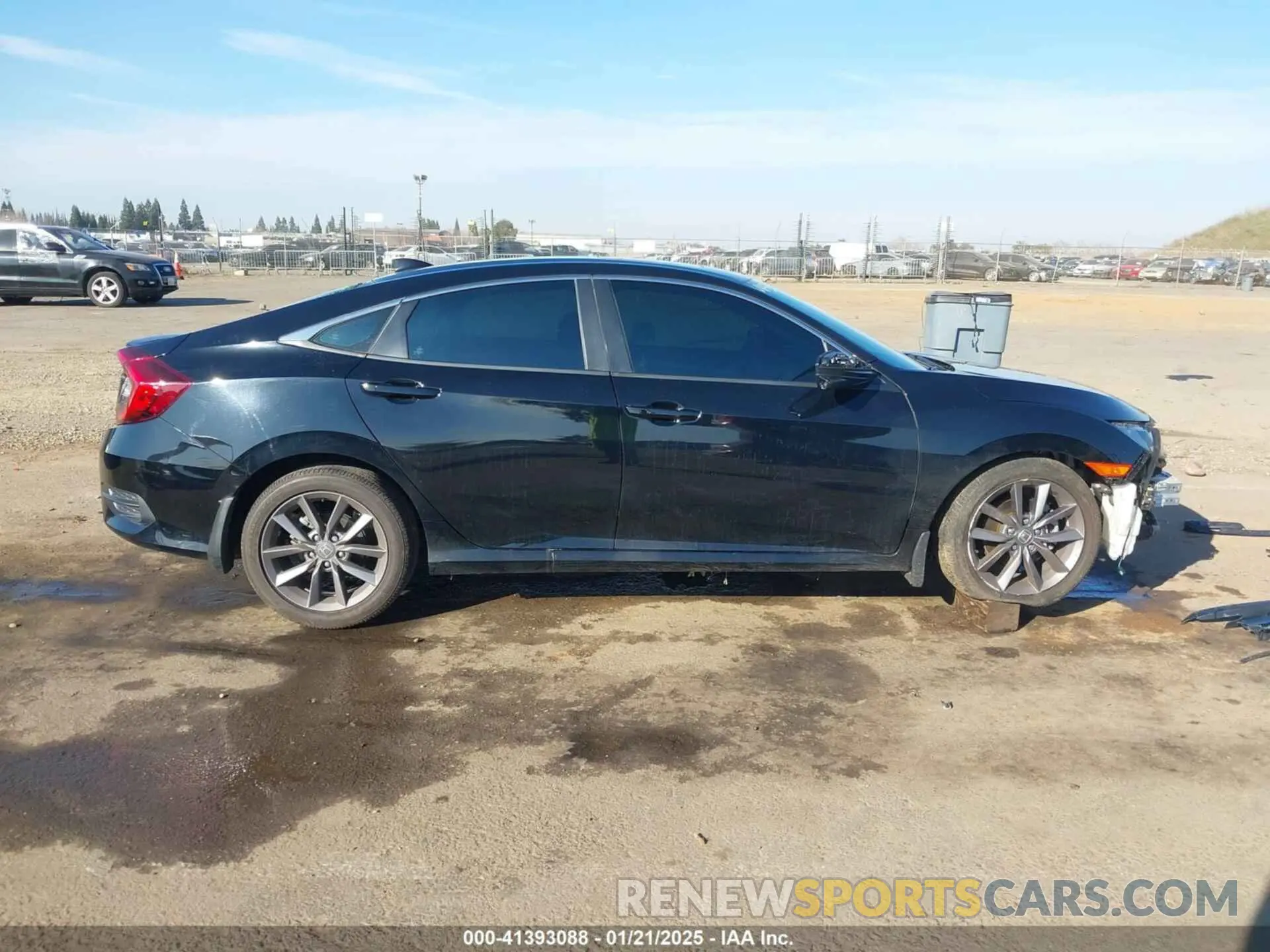 14 fotografías del automóvil dañado 19XFC1F37LE202788 HONDA CIVIC 2020