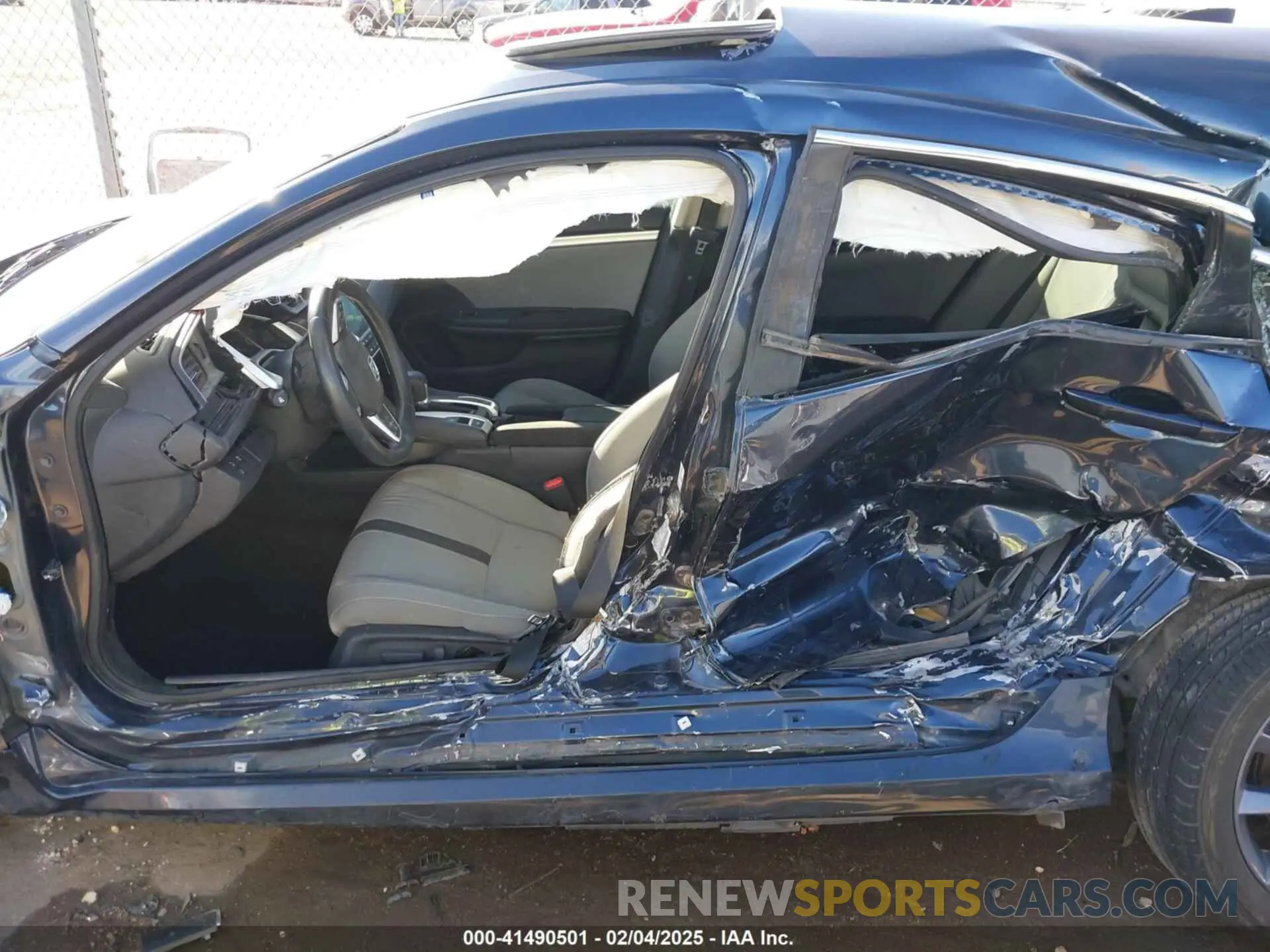 14 fotografías del automóvil dañado 19XFC1F38LE002275 HONDA CIVIC 2020