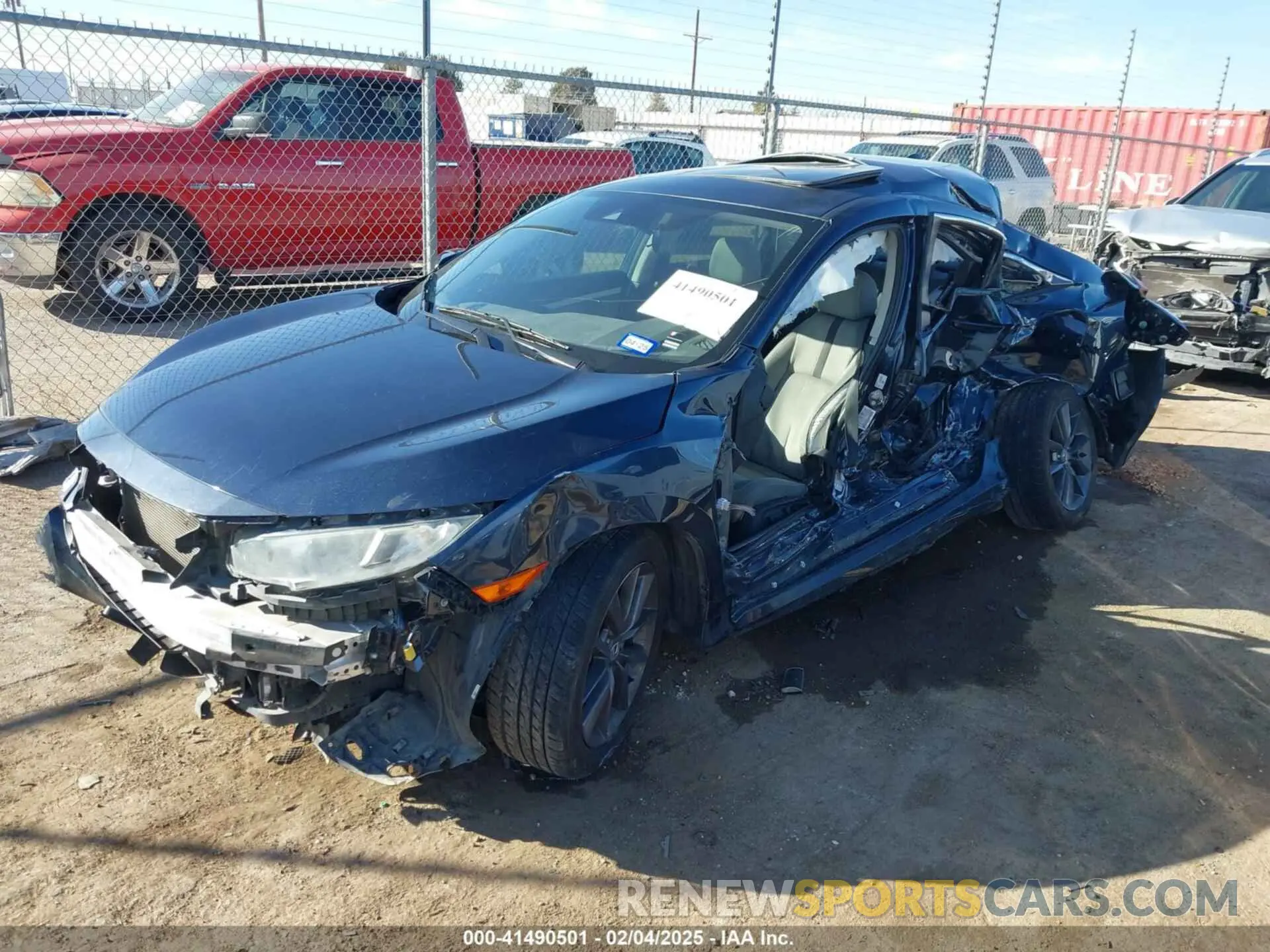 2 fotografías del automóvil dañado 19XFC1F38LE002275 HONDA CIVIC 2020