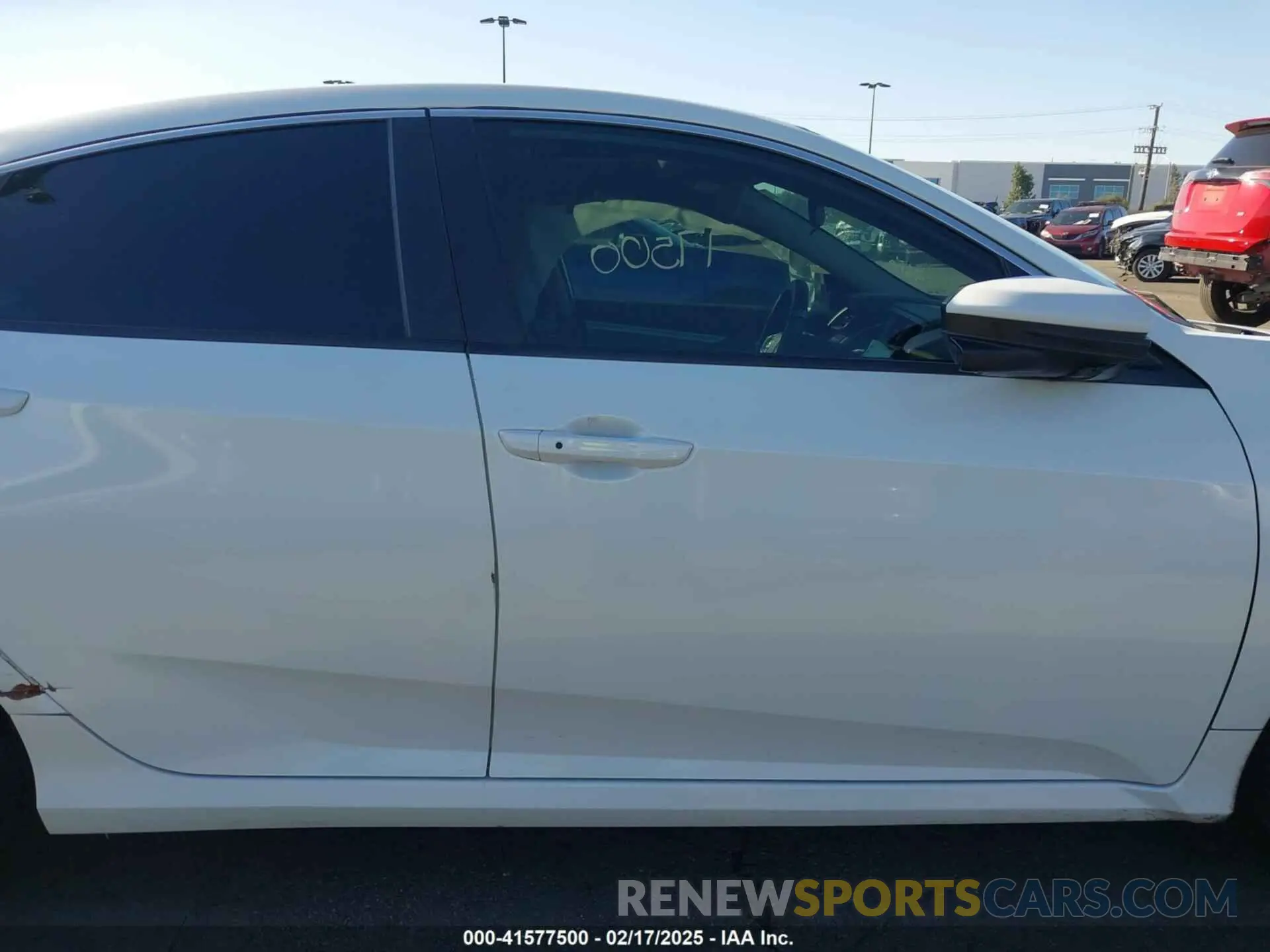 13 fotografías del automóvil dañado 19XFC1F38LE209314 HONDA CIVIC 2020