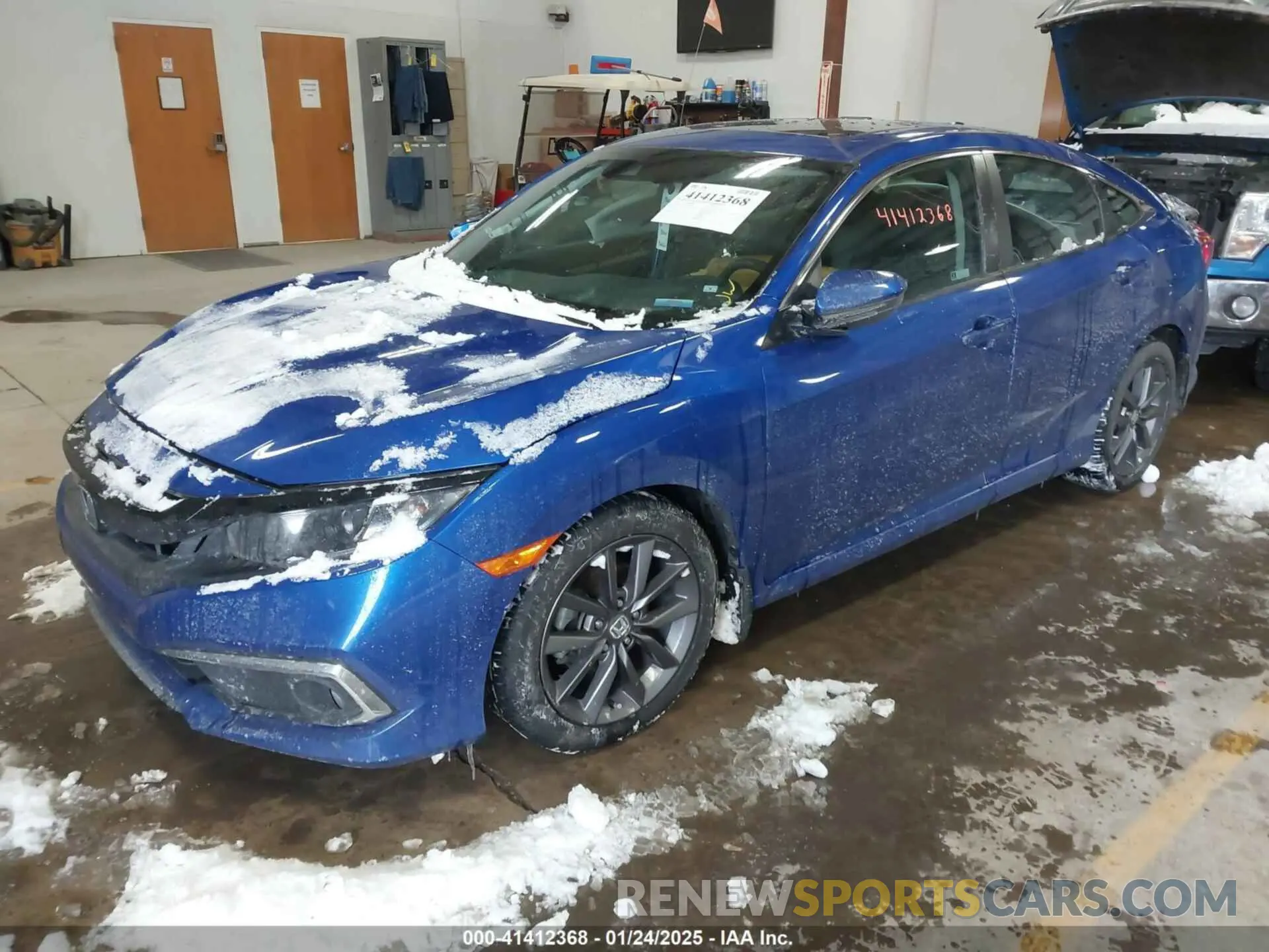 2 fotografías del automóvil dañado 19XFC1F39LE013558 HONDA CIVIC 2020