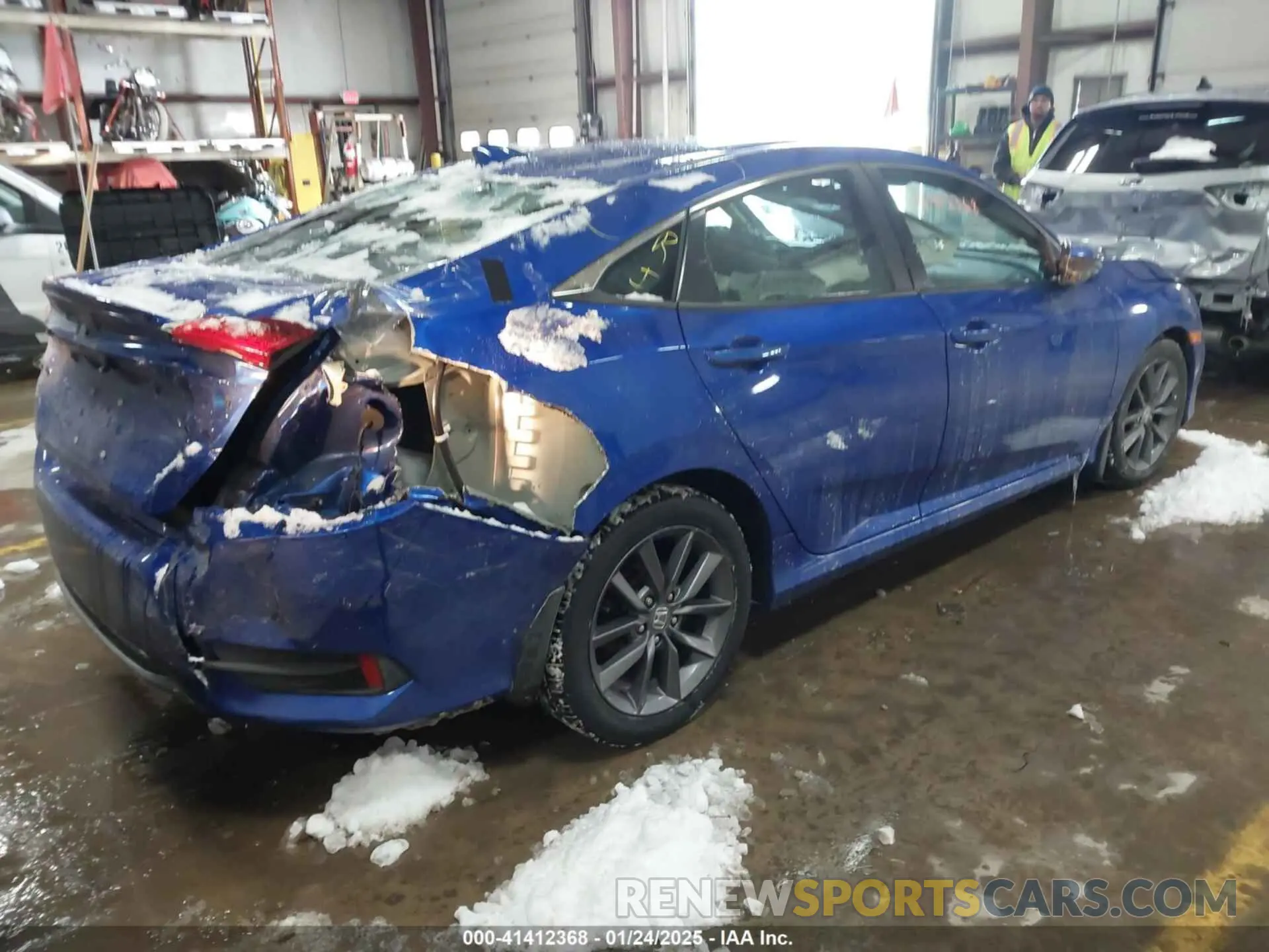 4 fotografías del automóvil dañado 19XFC1F39LE013558 HONDA CIVIC 2020