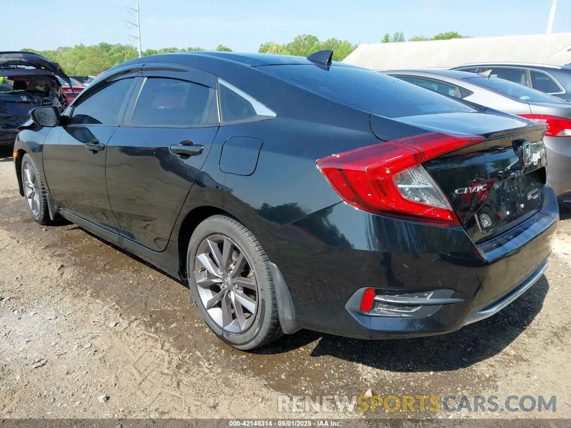 3 fotografías del automóvil dañado 19XFC1F3XLE016758 HONDA CIVIC 2020