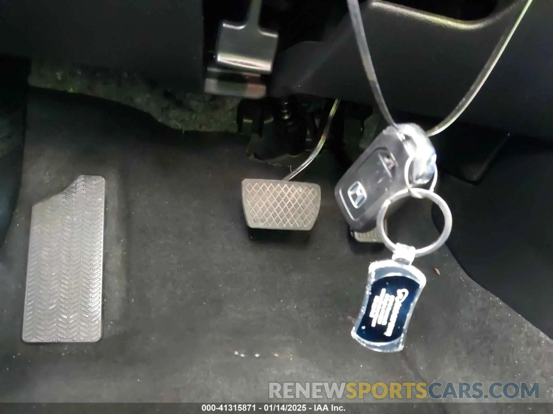 11 fotografías del automóvil dañado 19XFC1F3XLE202574 HONDA CIVIC 2020