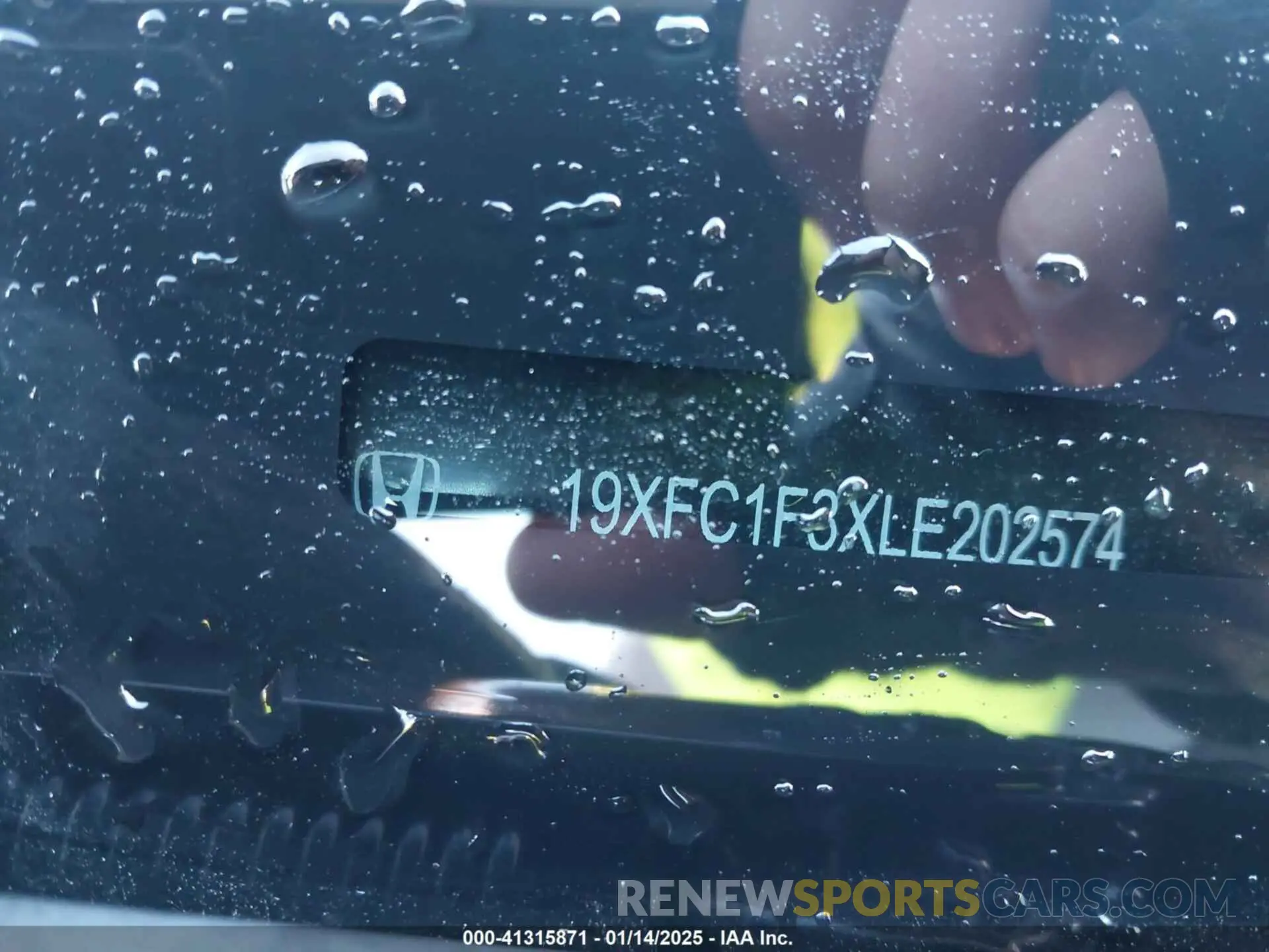 9 fotografías del automóvil dañado 19XFC1F3XLE202574 HONDA CIVIC 2020