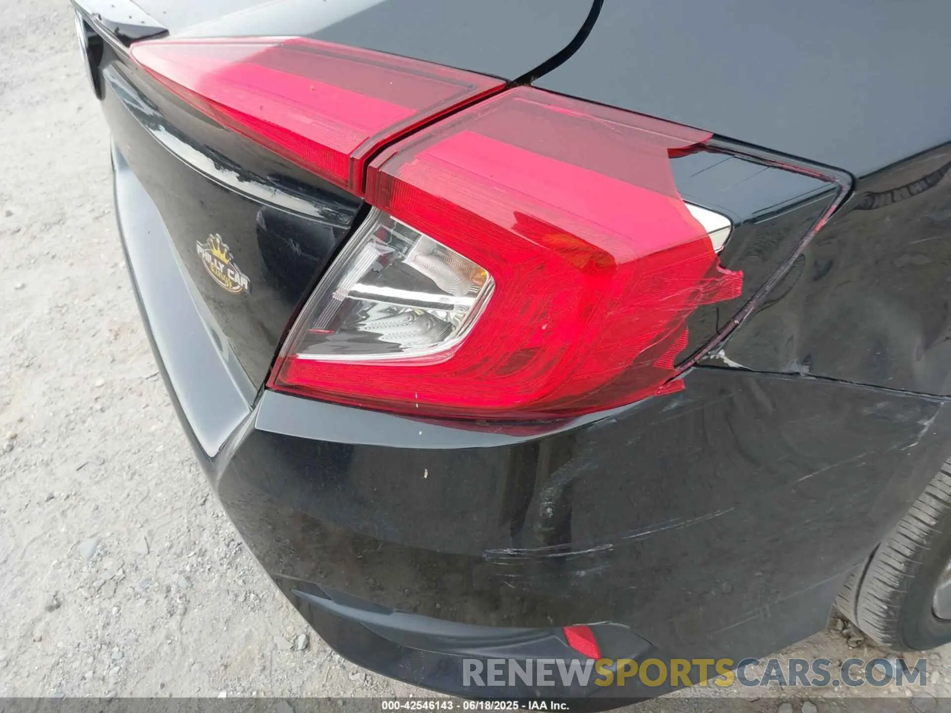 18 fotografías del automóvil dañado 19XFC1F3XLE215843 HONDA CIVIC 2020