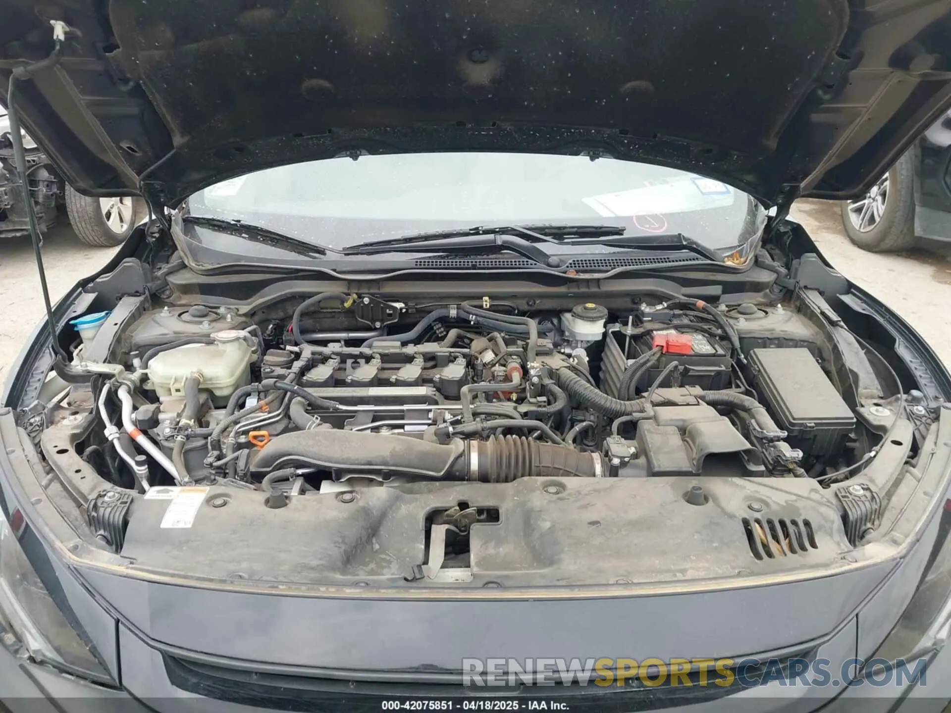 10 fotografías del automóvil dañado 19XFC1F73LE008083 HONDA CIVIC 2020