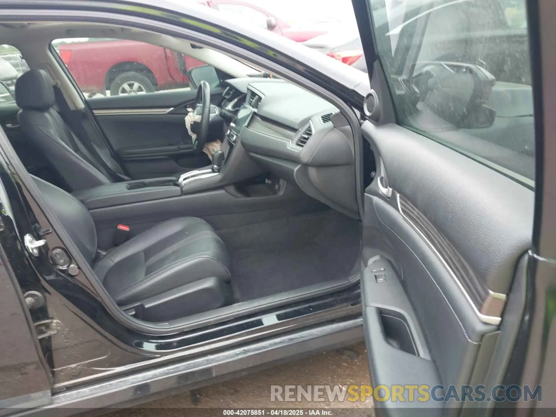 5 fotografías del automóvil dañado 19XFC1F73LE008083 HONDA CIVIC 2020