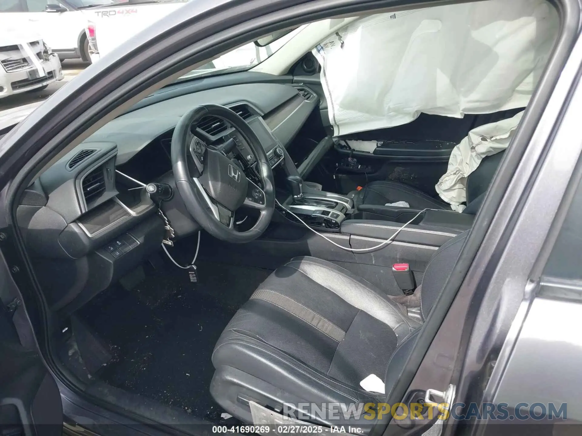 5 fotografías del automóvil dañado 19XFC1F74LE204193 HONDA CIVIC 2020