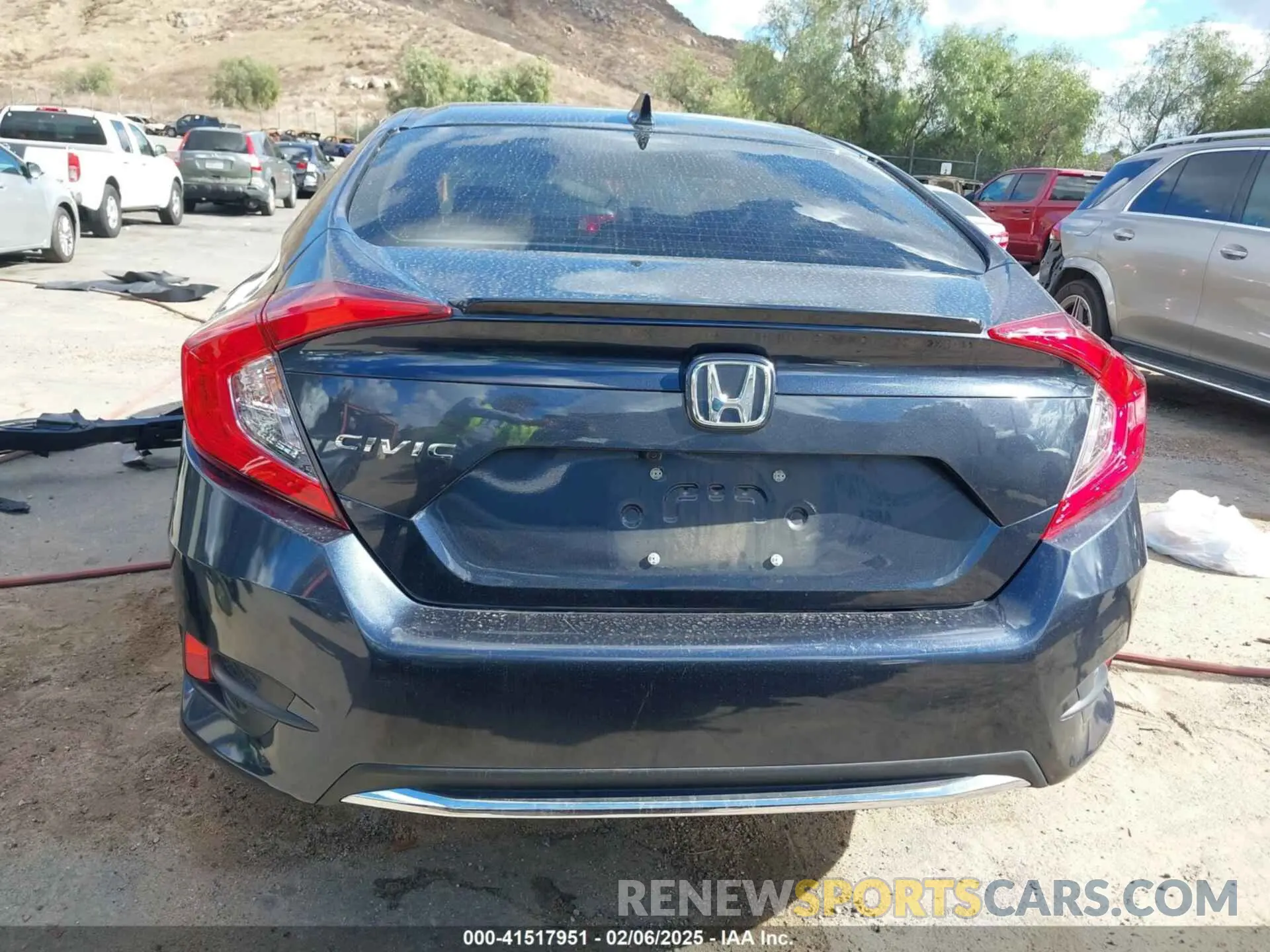 16 fotografías del automóvil dañado 19XFC1F78LE019550 HONDA CIVIC 2020