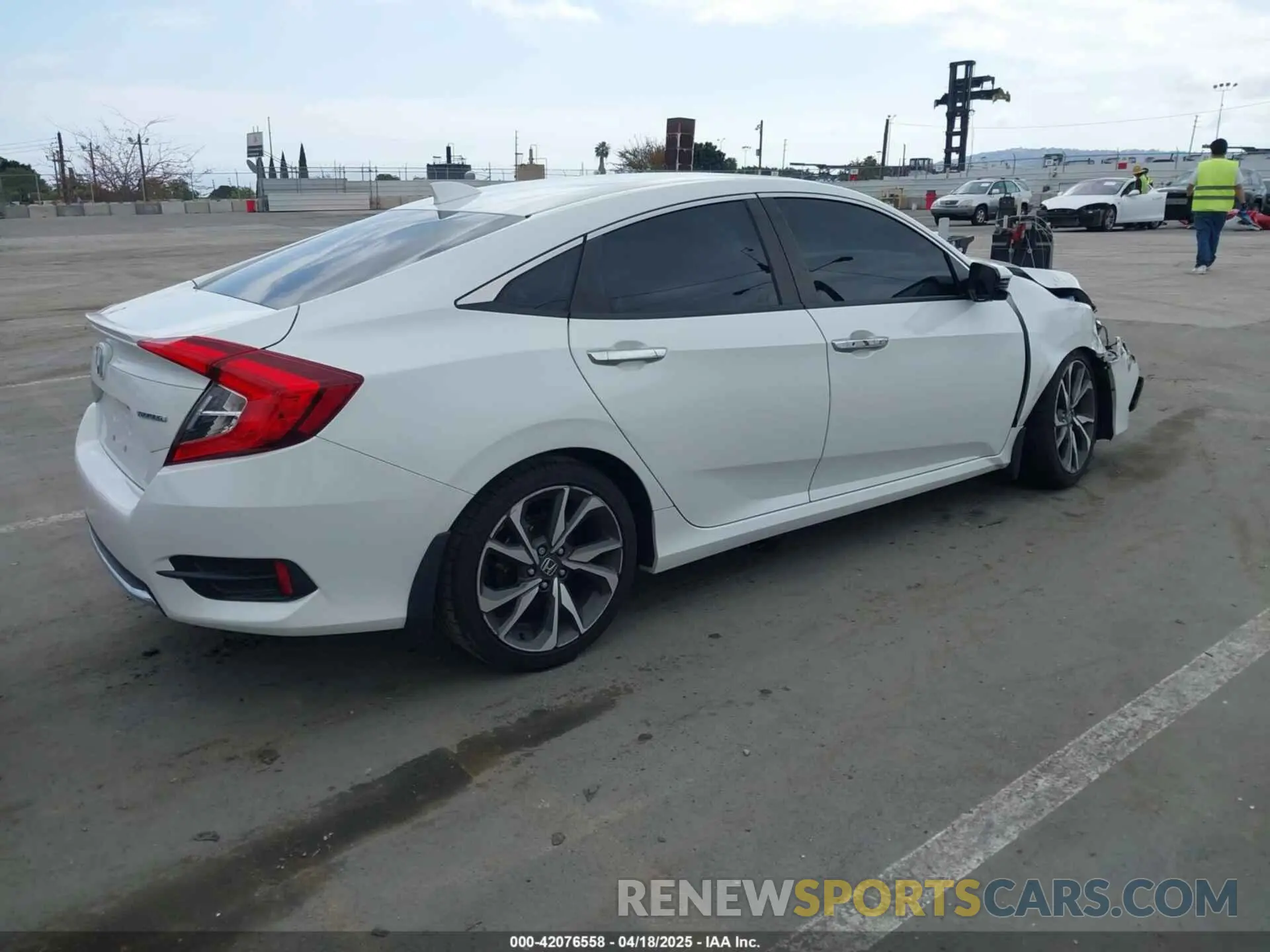 4 fotografías del automóvil dañado 19XFC1F91LE213631 HONDA CIVIC 2020