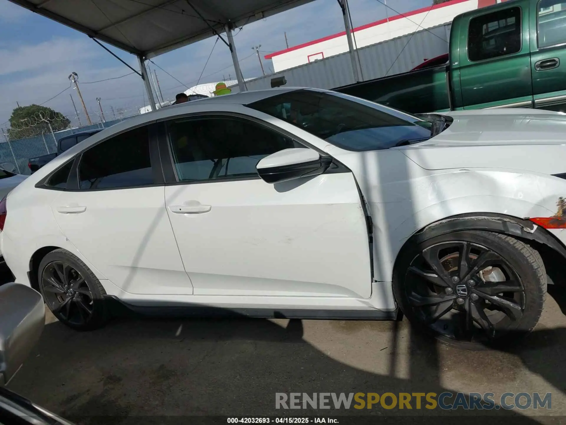 13 fotografías del automóvil dañado 19XFC2E88LE001033 HONDA CIVIC 2020