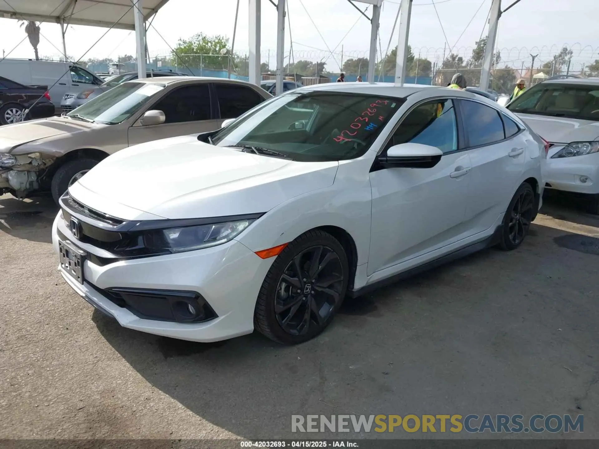 2 fotografías del automóvil dañado 19XFC2E88LE001033 HONDA CIVIC 2020
